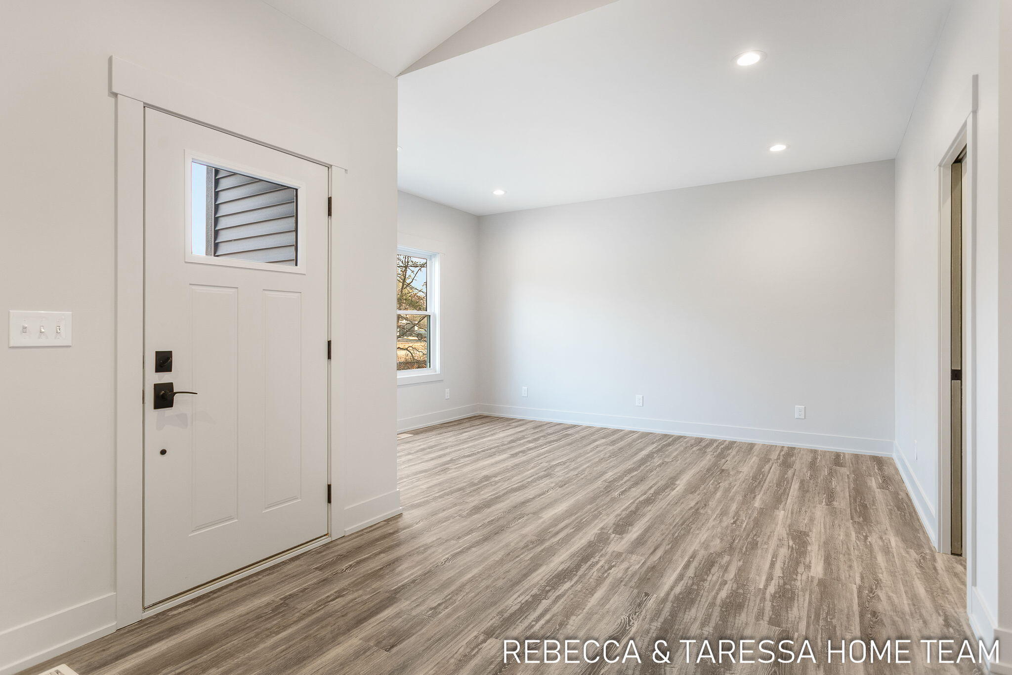 6011 Savannah Way, #32