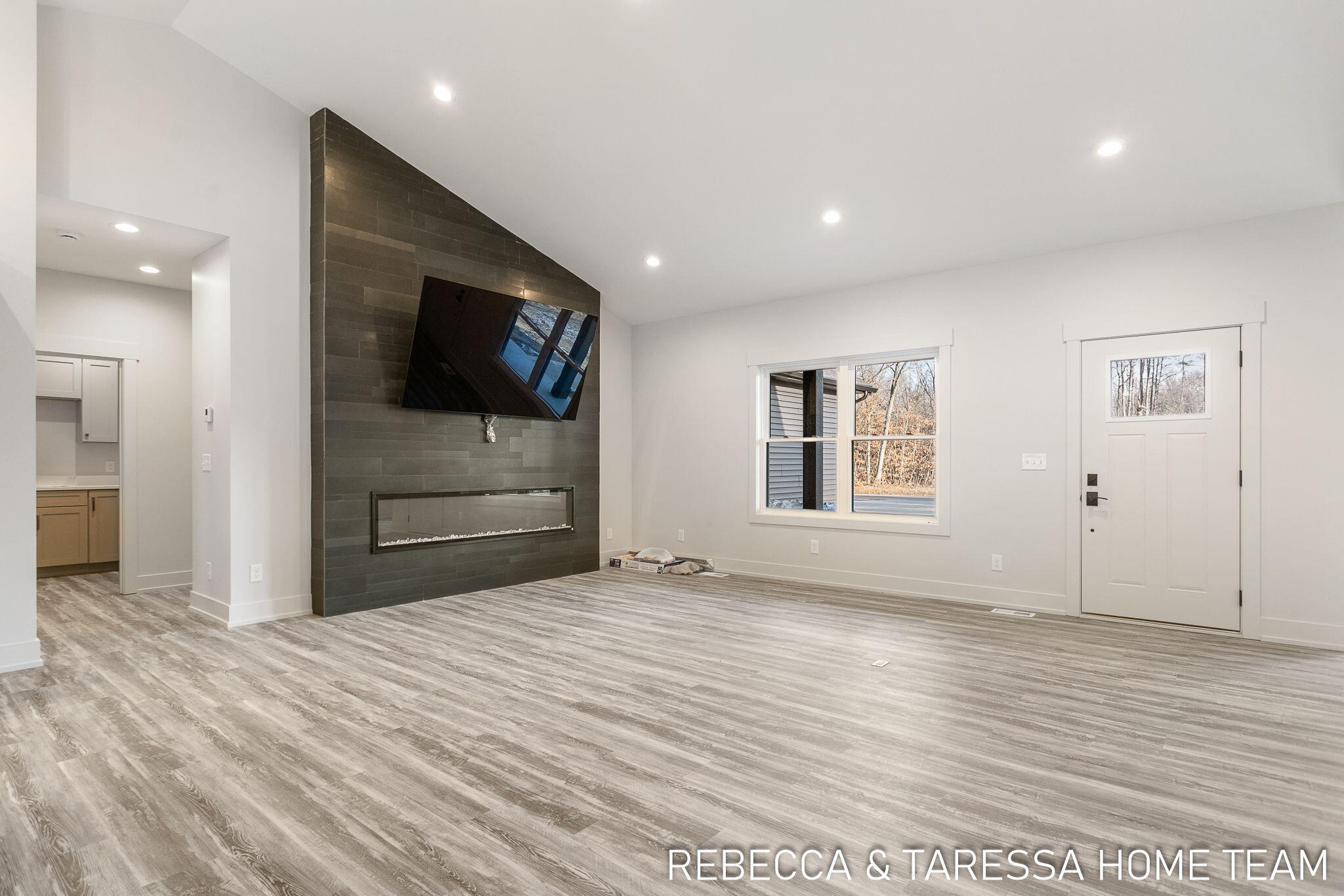 6011 Savannah Way, #32