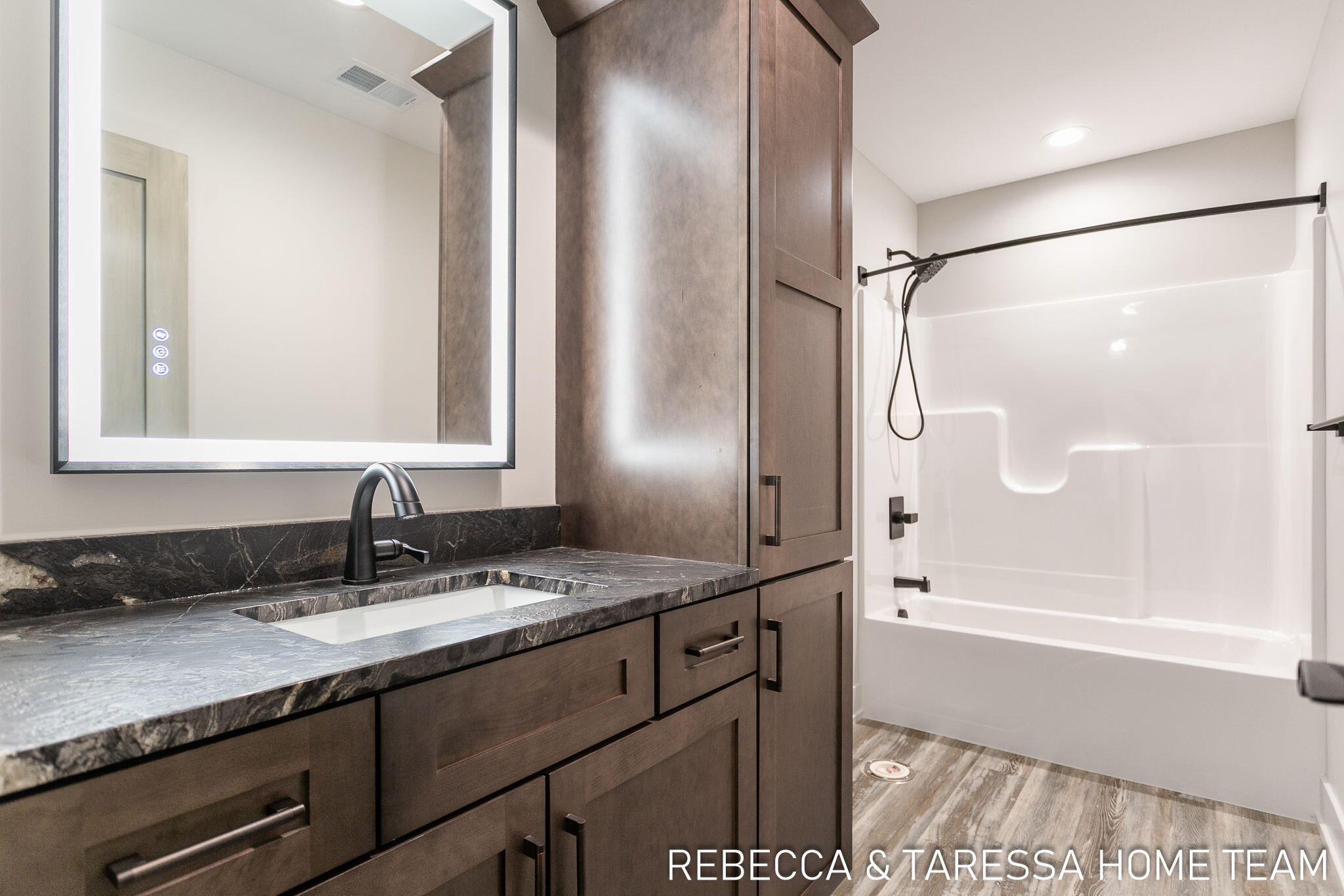 6011 Savannah Way, #32