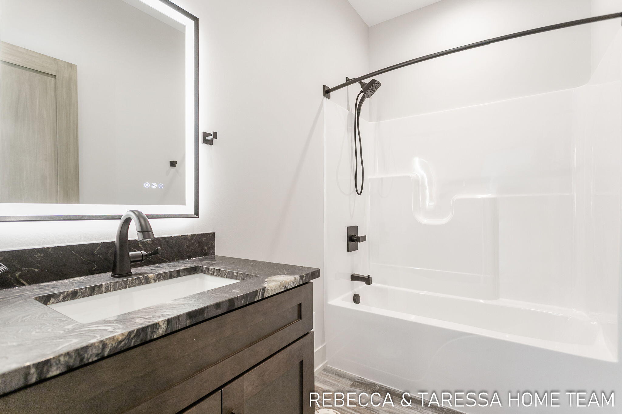 6011 Savannah Way, #32