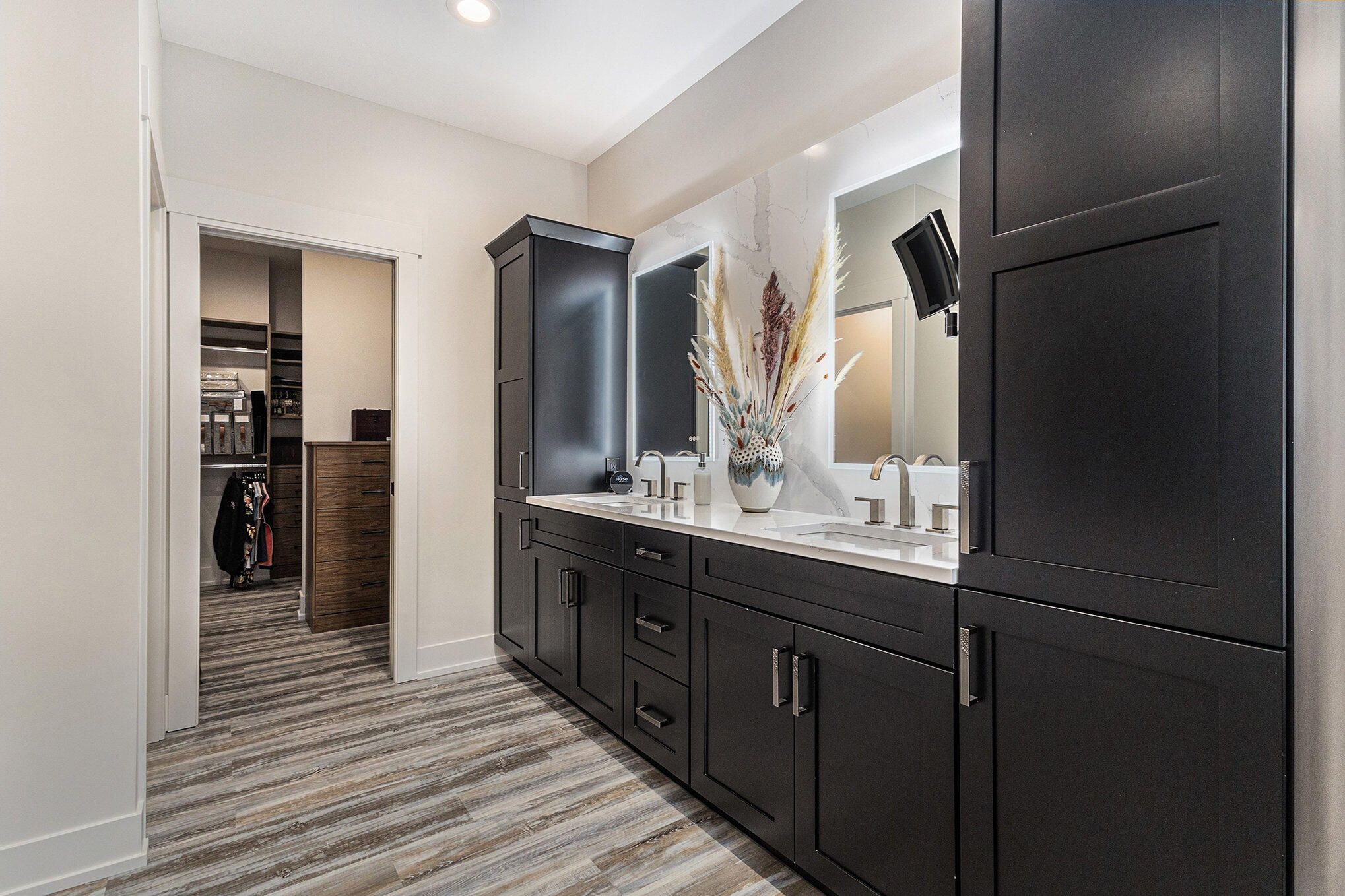 6011 Savannah Way, #32