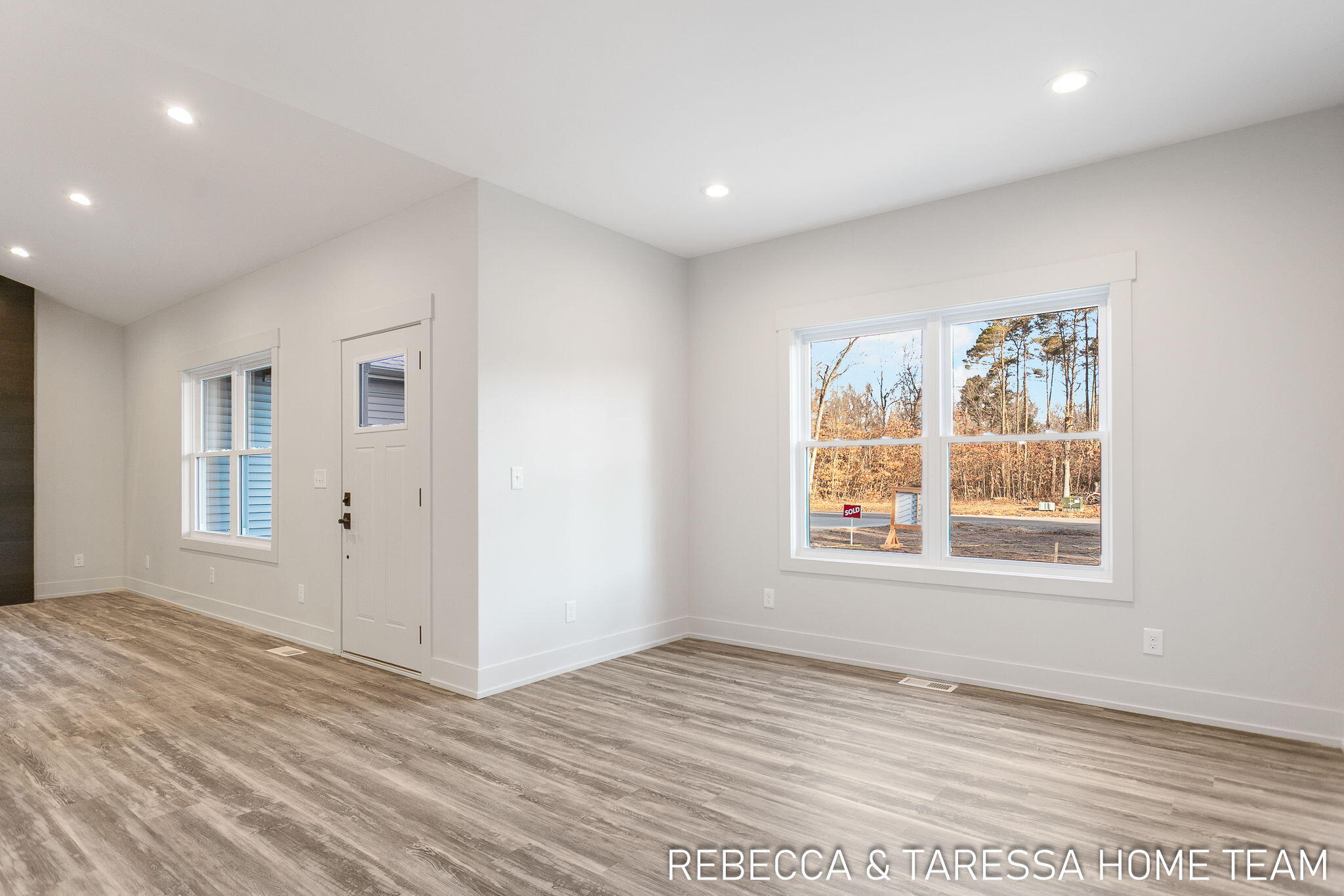 6011 Savannah Way, #32