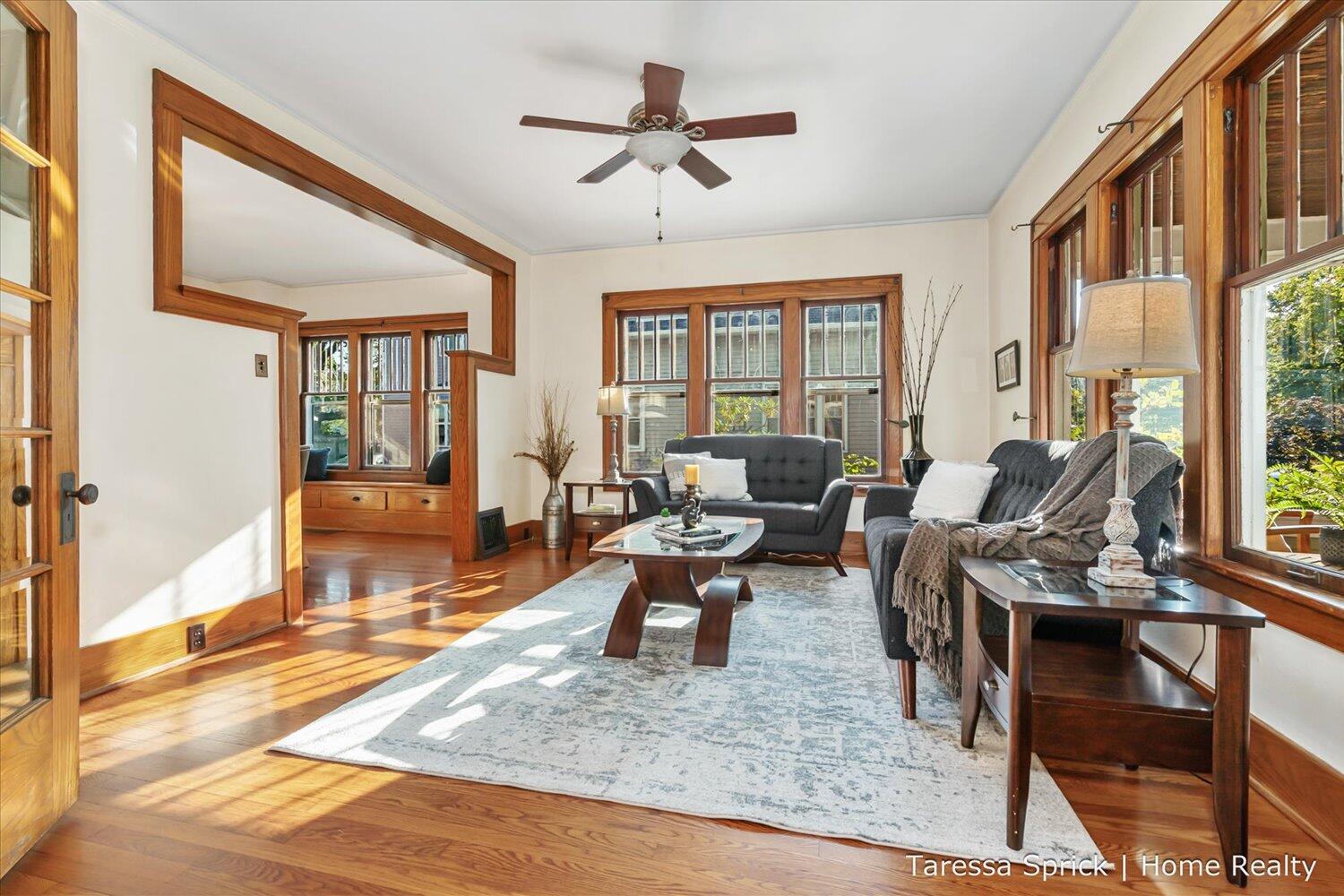 223 W 15th Street