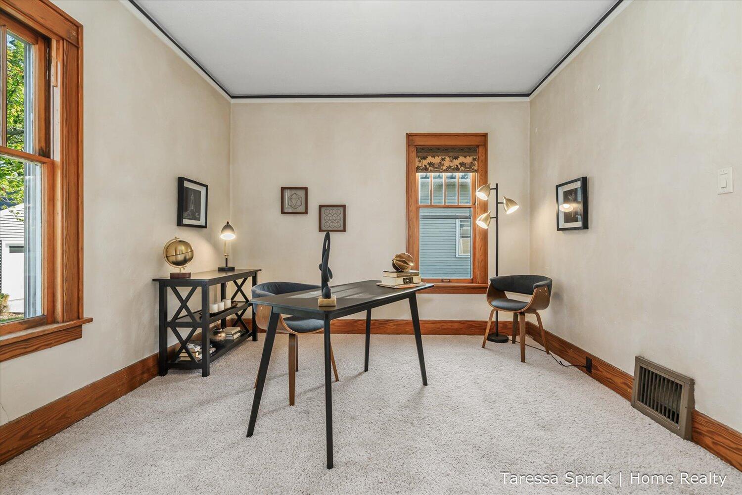 223 W 15th Street