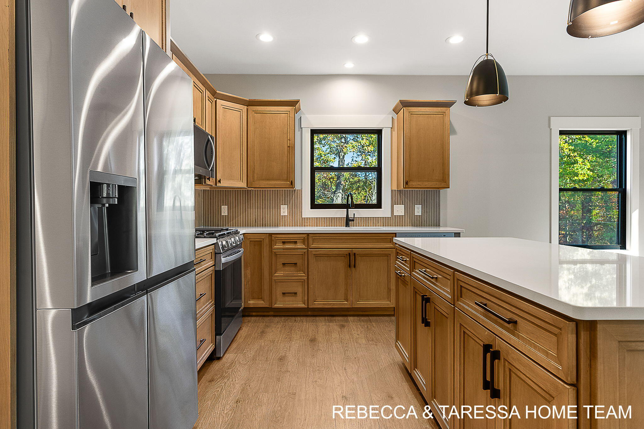 408 Sabine Drive, 10