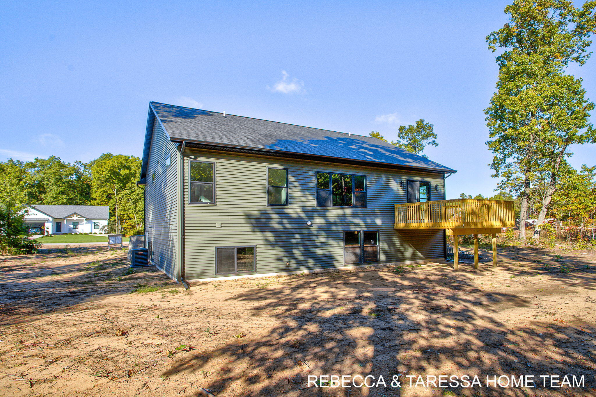 408 Sabine Drive, 10
