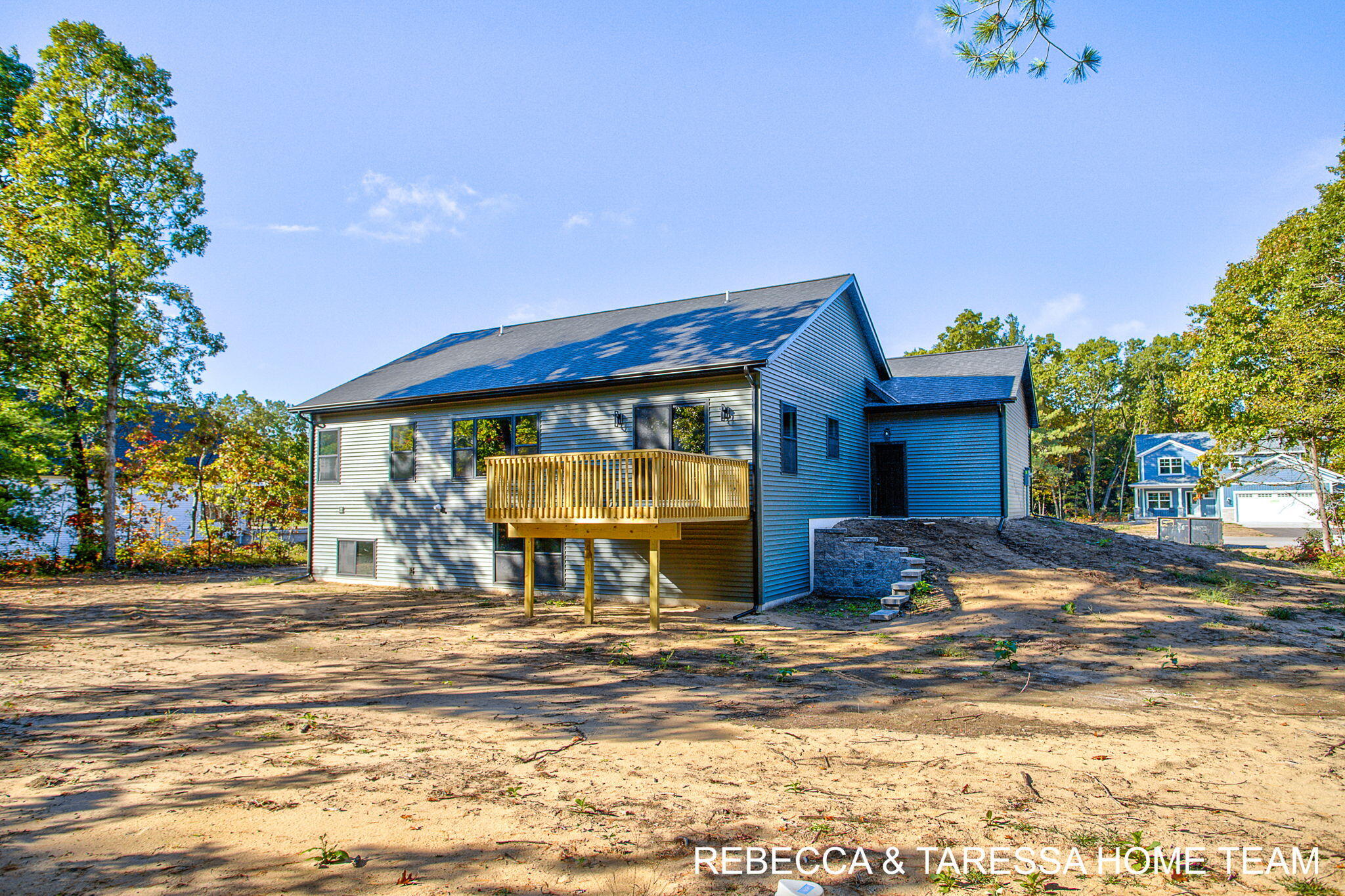 408 Sabine Drive, 10