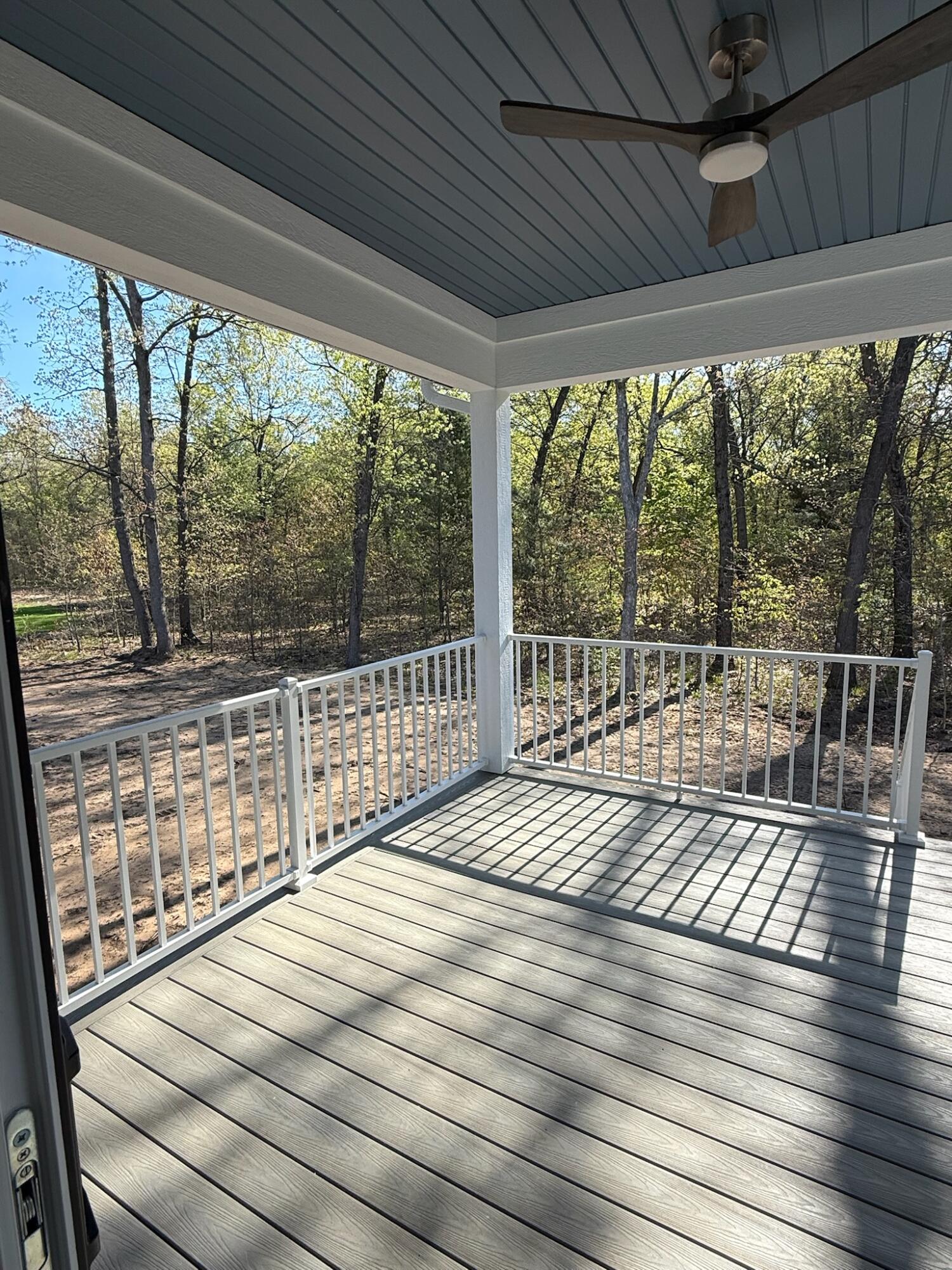 404 Sabine Drive 9