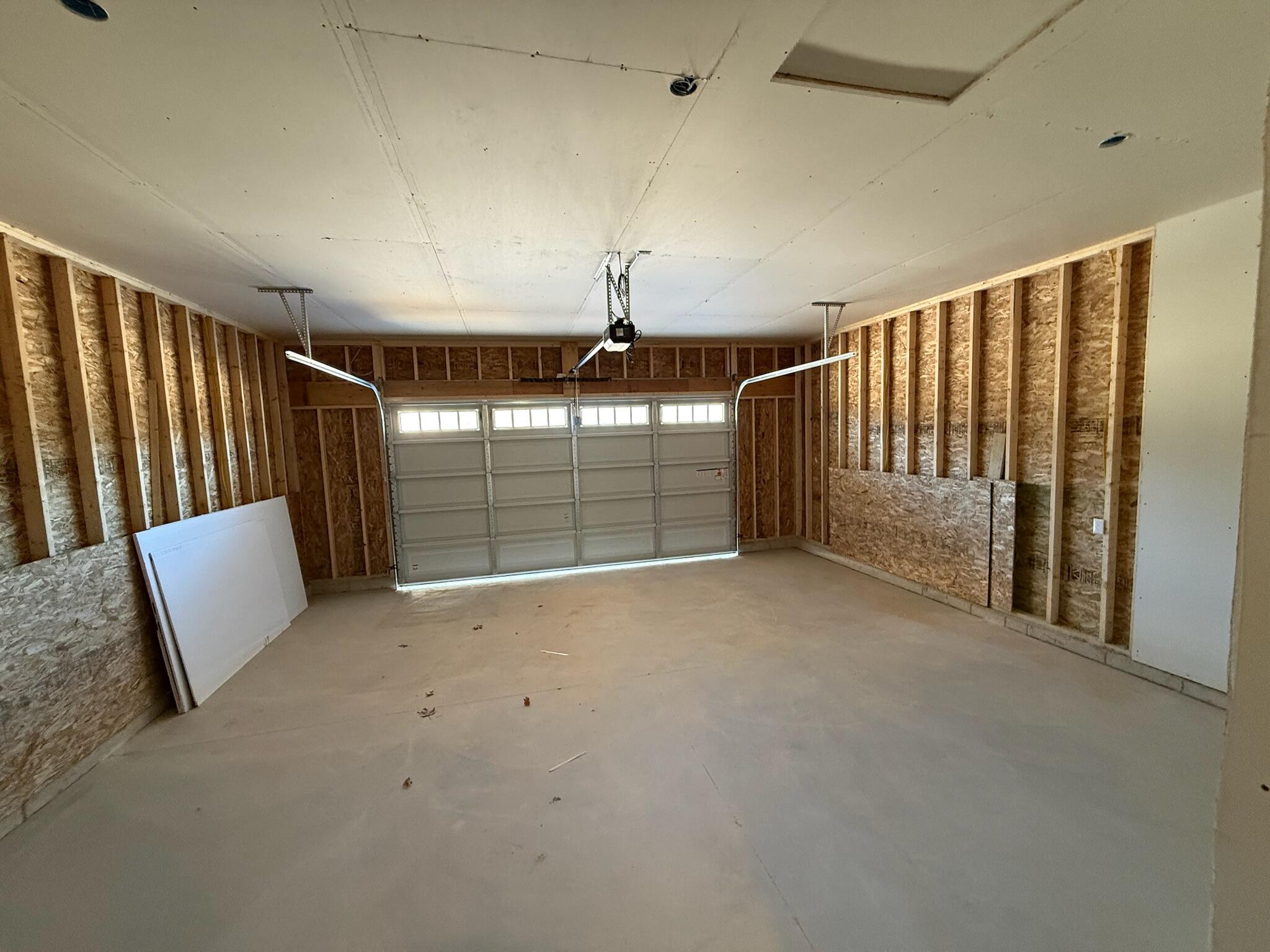 404 Sabine Drive 9