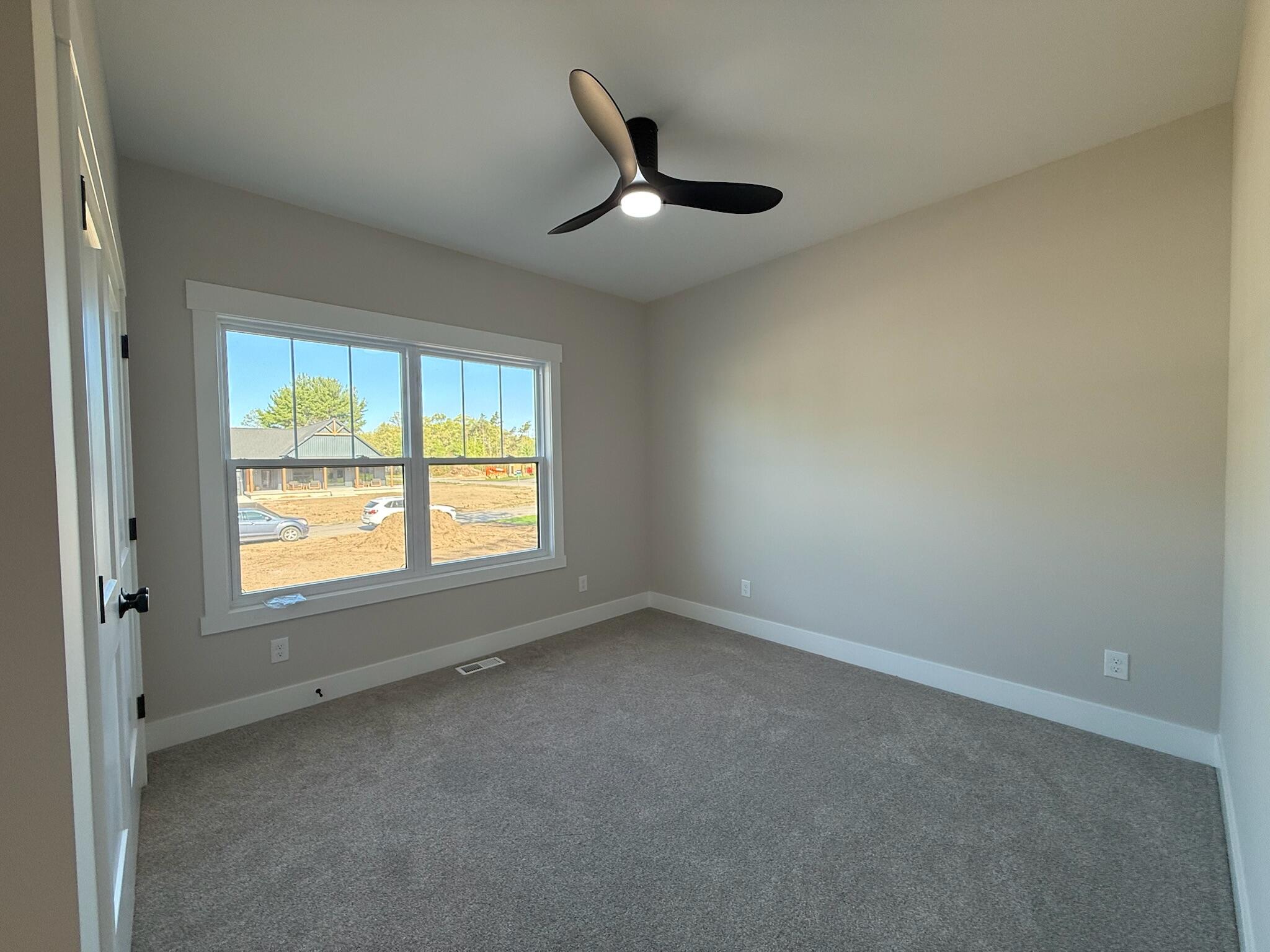 404 Sabine Drive 9