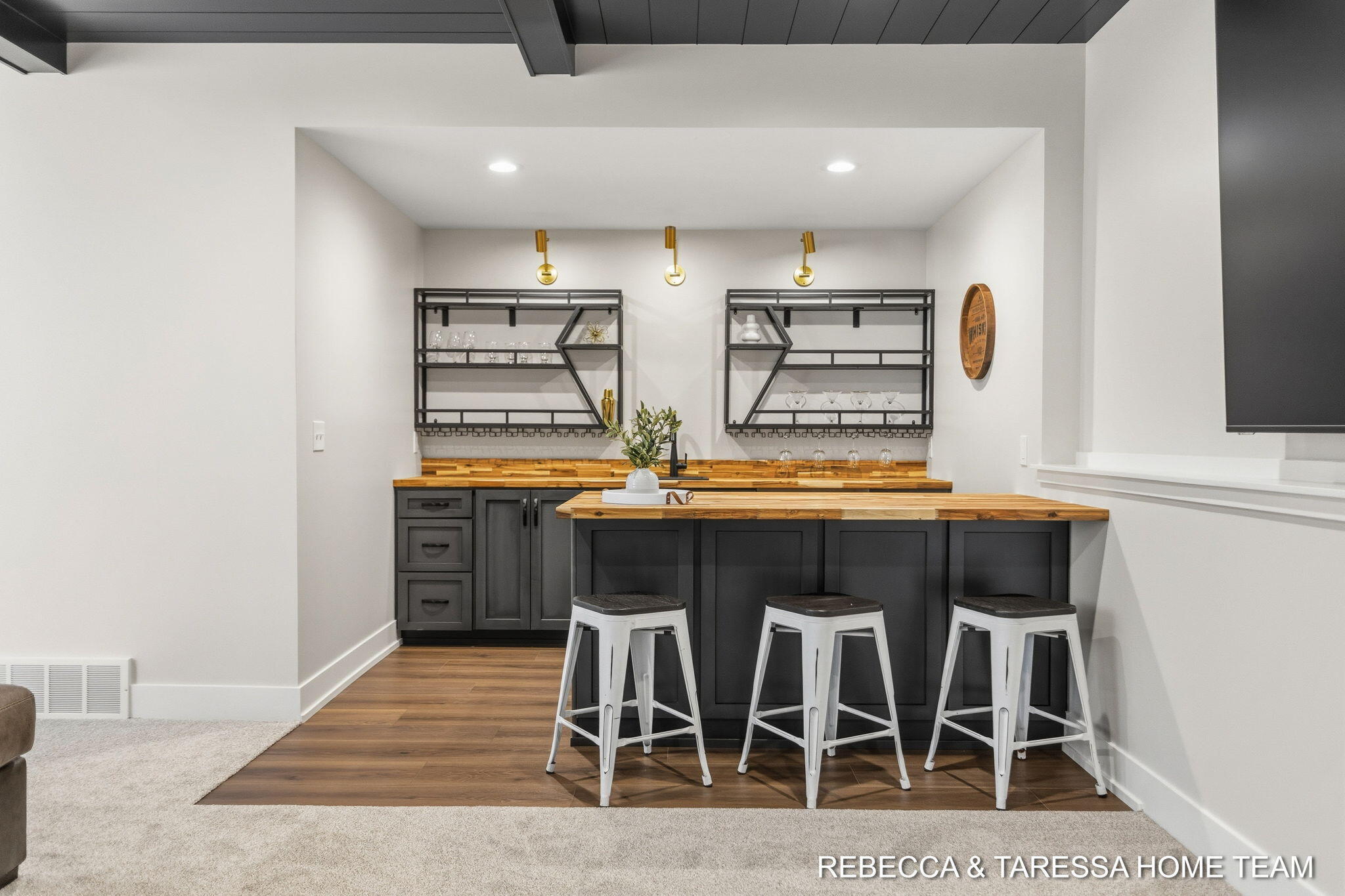 400 Sabine Drive 8