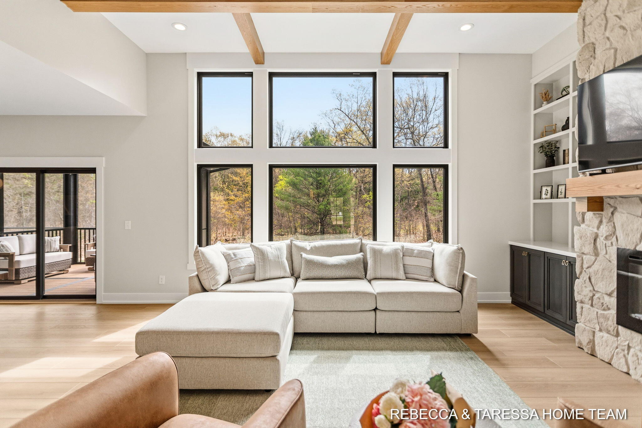 400 Sabine Drive 8