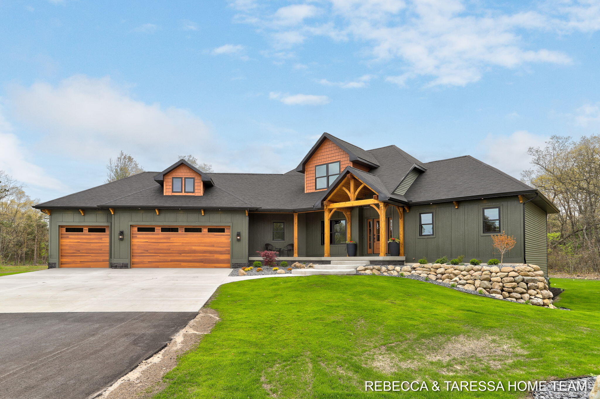 400 Sabine Drive 8