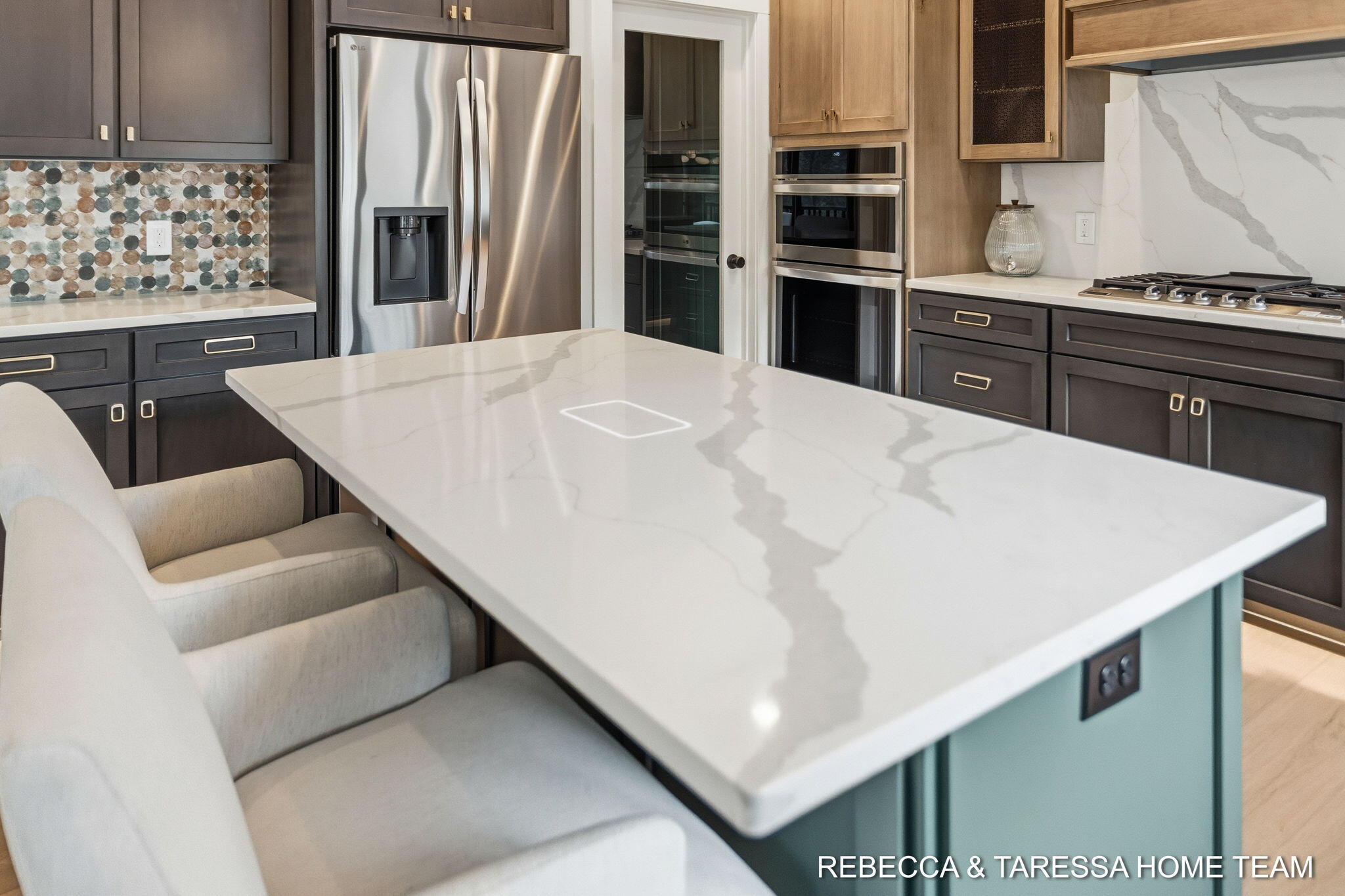 400 Sabine Drive 8