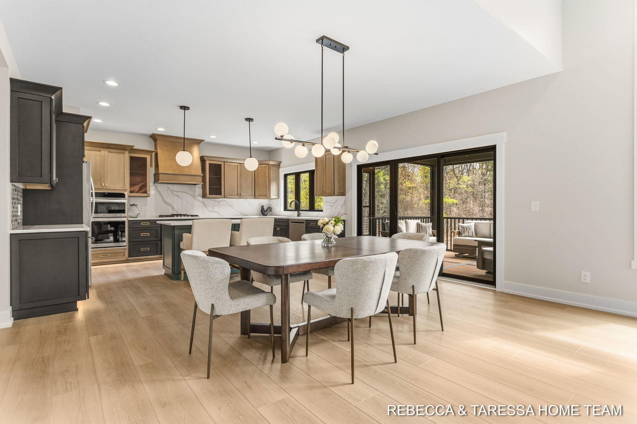 400 Sabine Drive 8