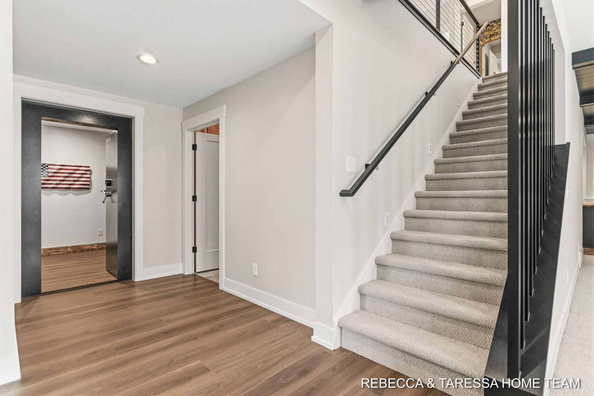 400 Sabine Drive 8