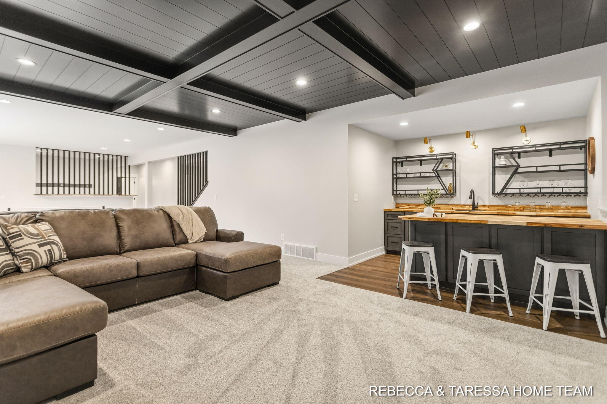 400 Sabine Drive 8