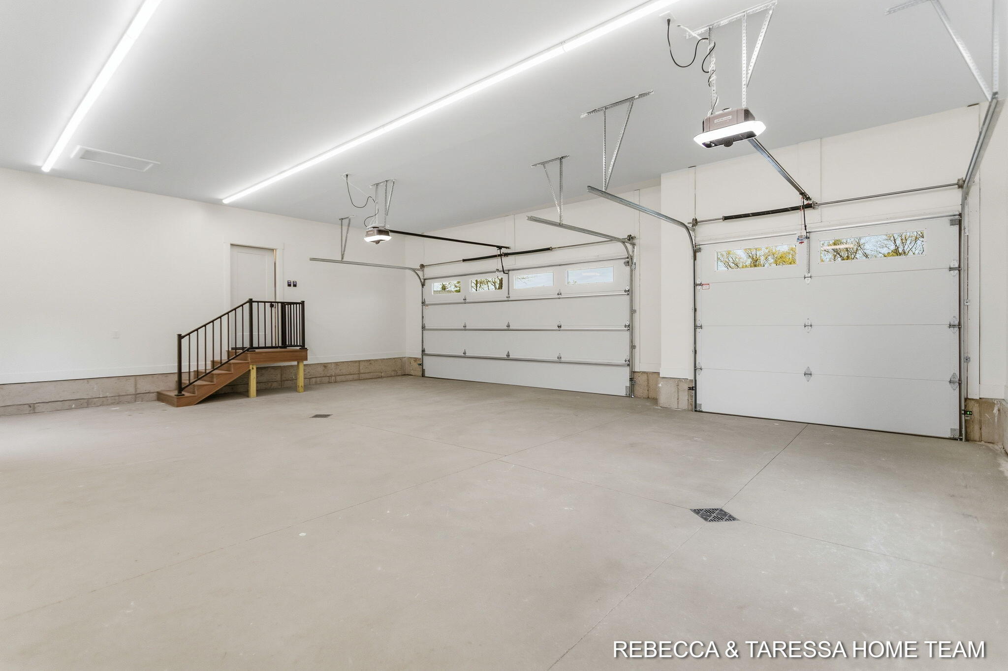 400 Sabine Drive 8