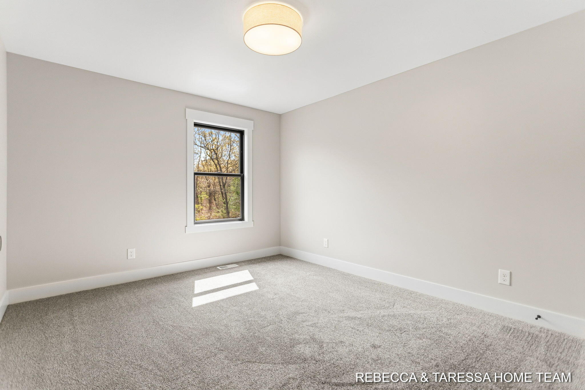 400 Sabine Drive 8