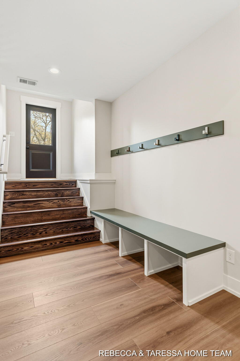 400 Sabine Drive 8