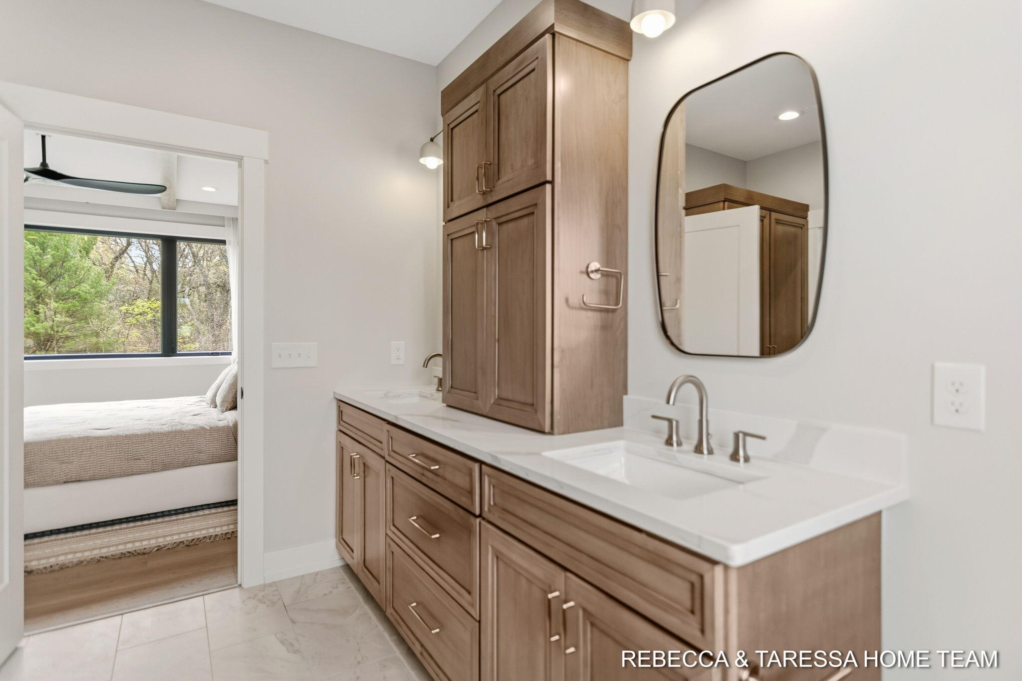 400 Sabine Drive 8