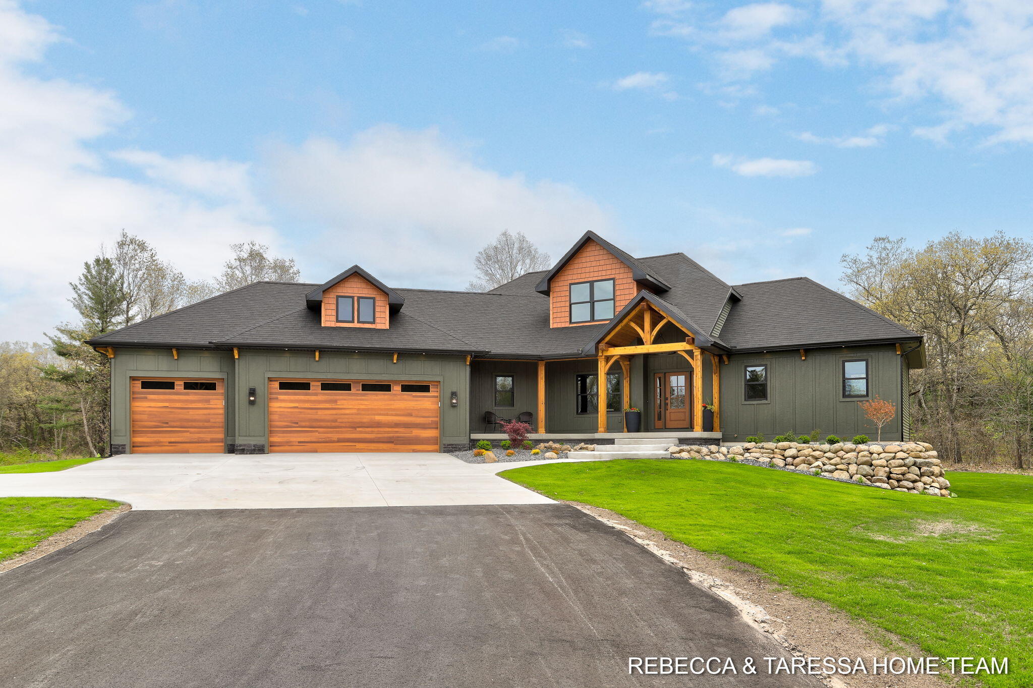 400 Sabine Drive 8