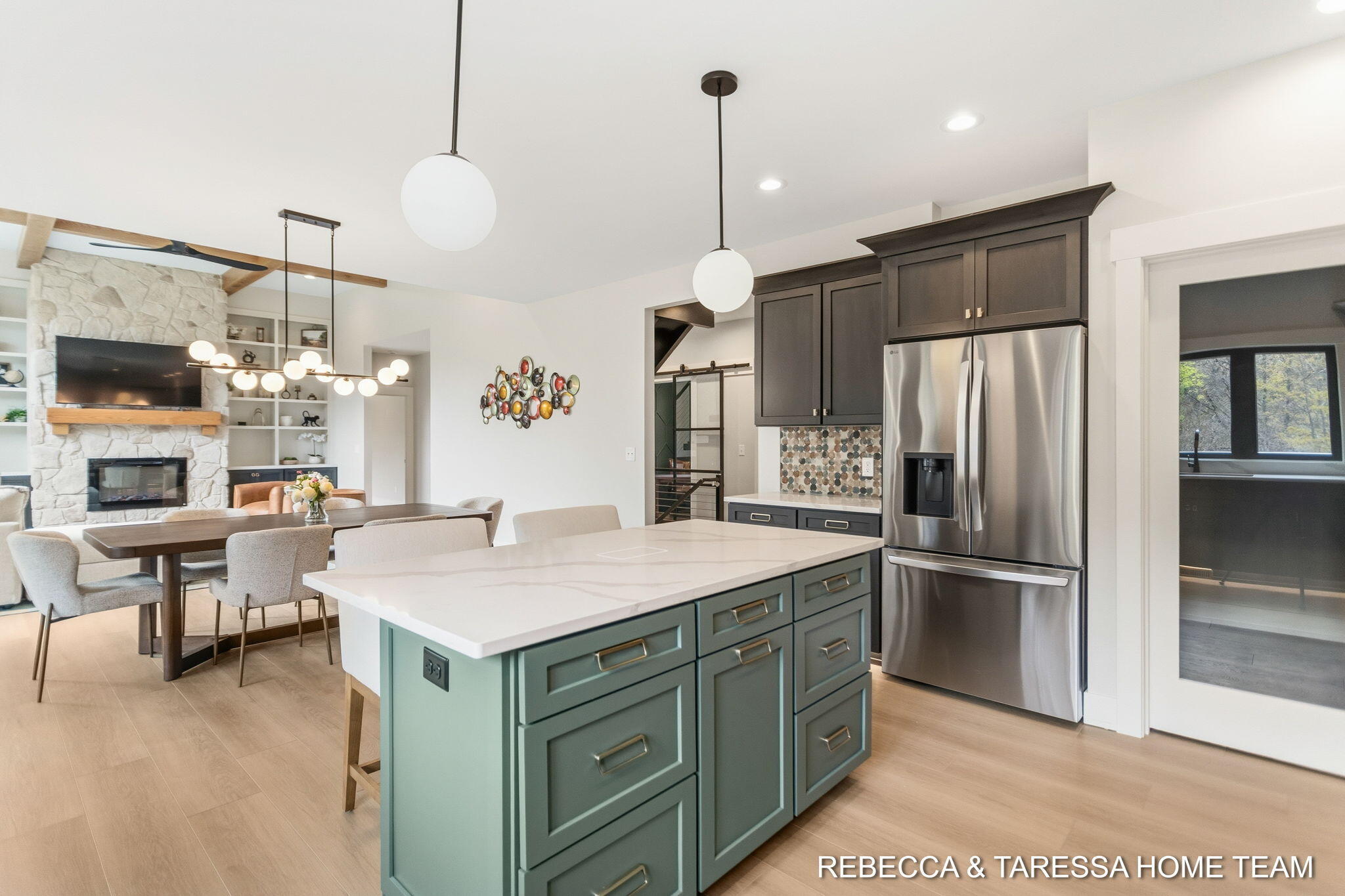 400 Sabine Drive 8
