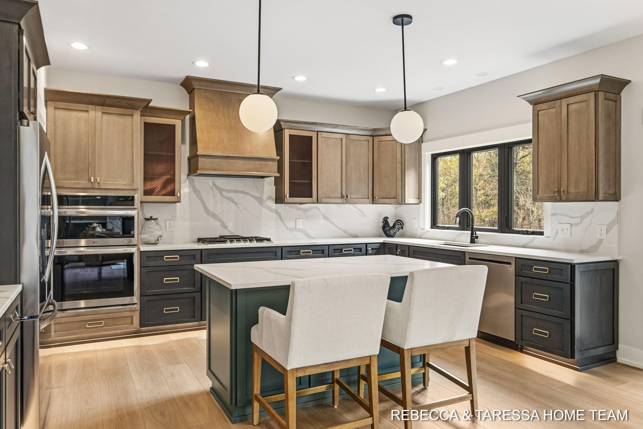 400 Sabine Drive 8