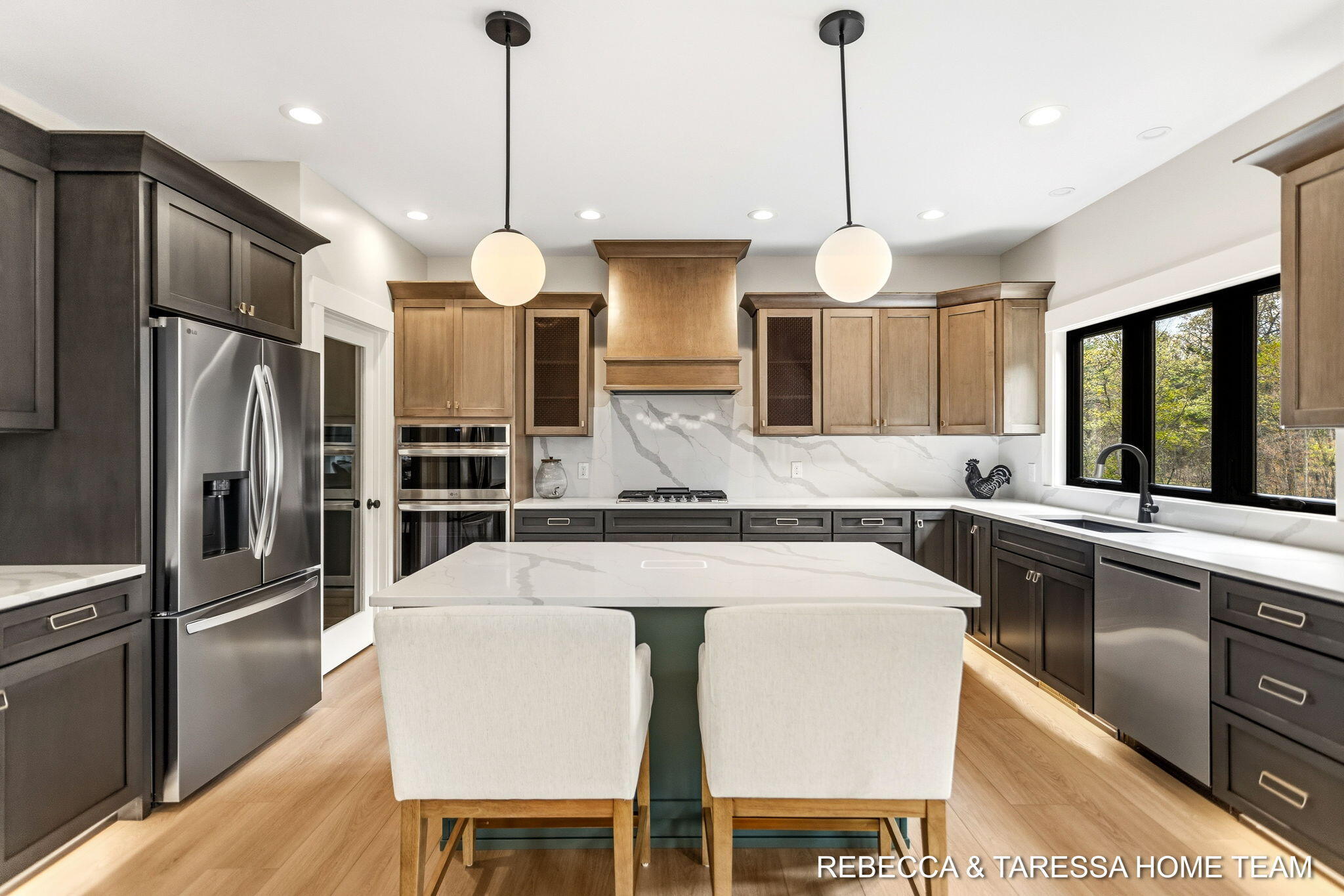 400 Sabine Drive 8