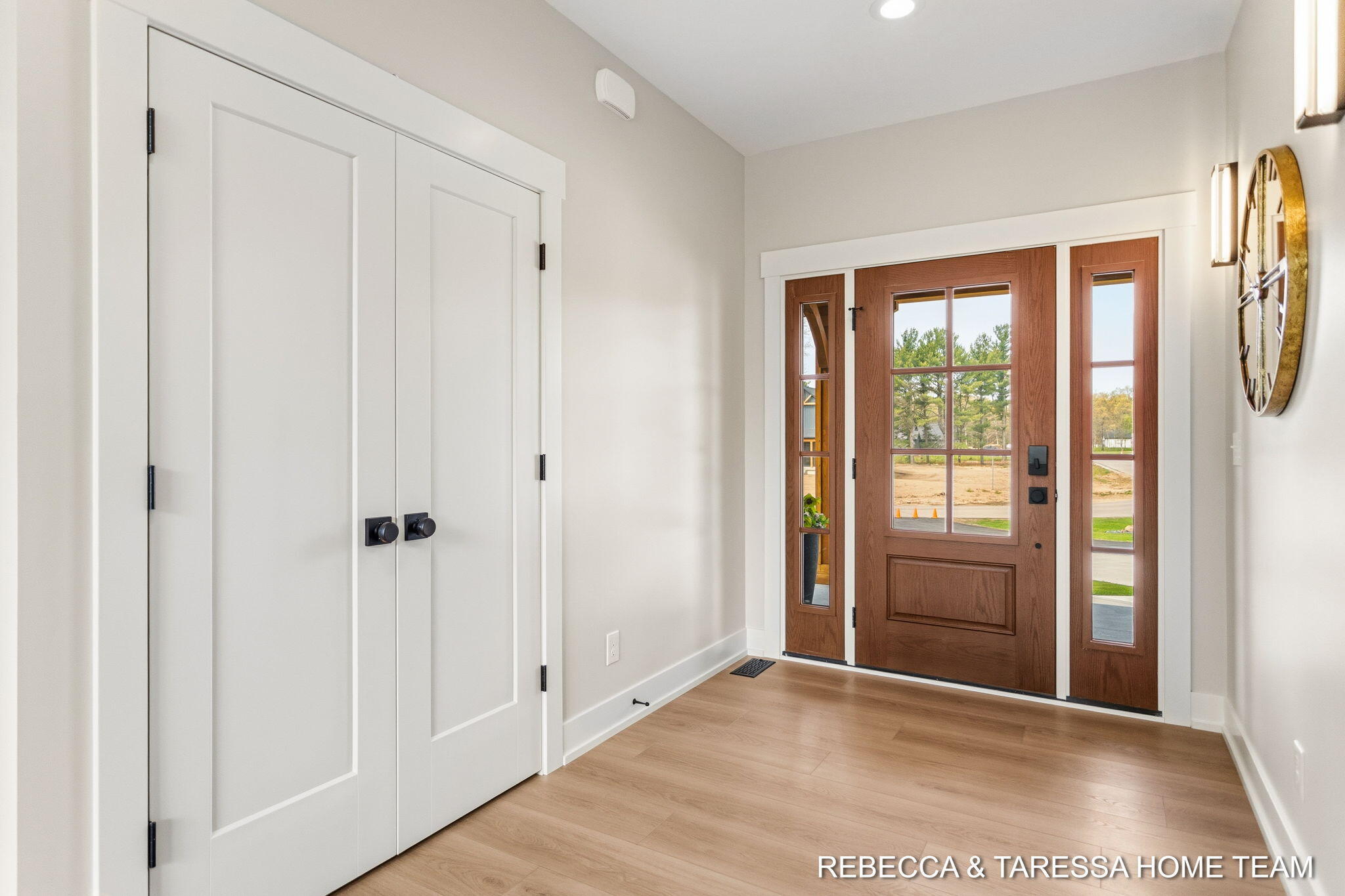 400 Sabine Drive 8