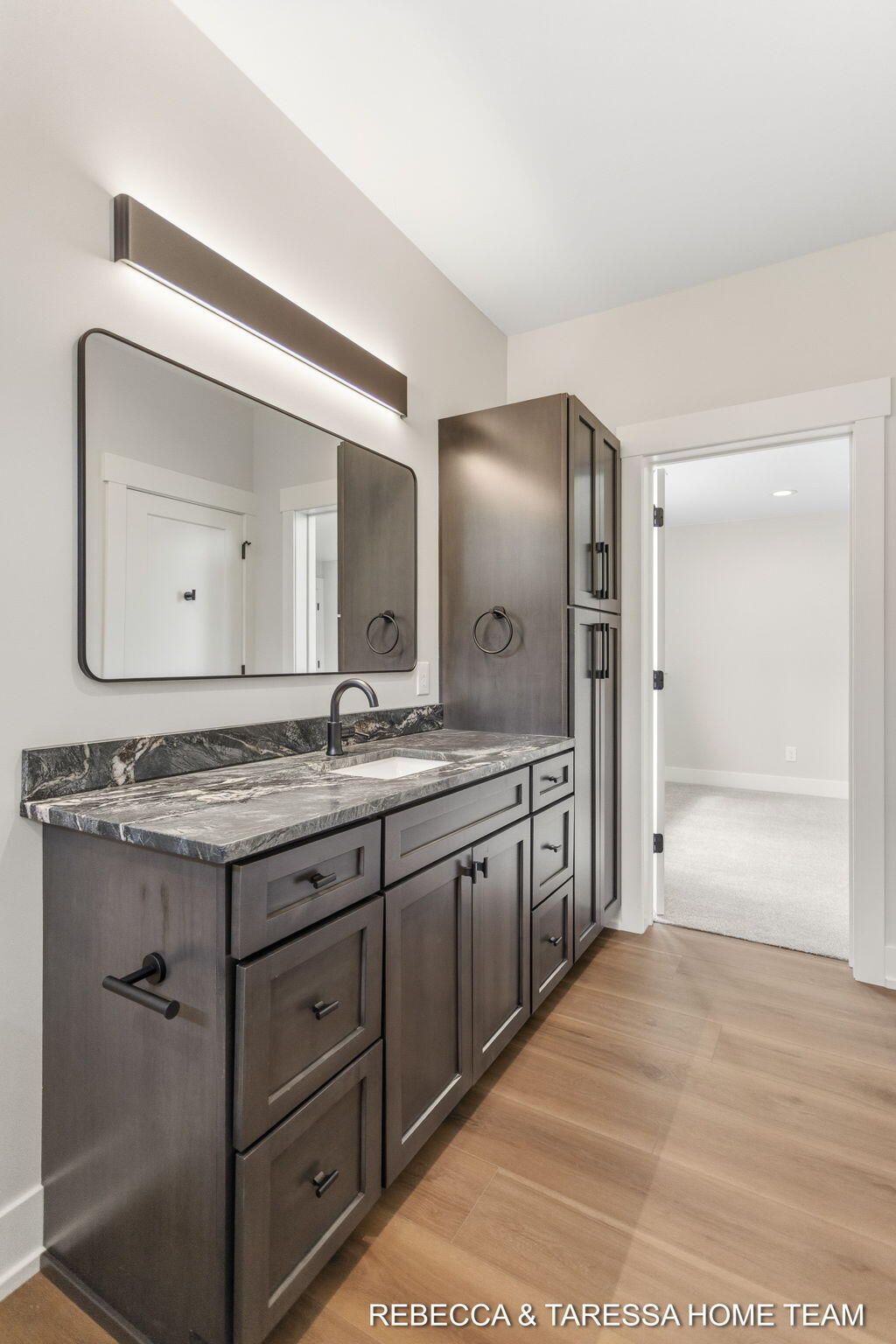 400 Sabine Drive 8