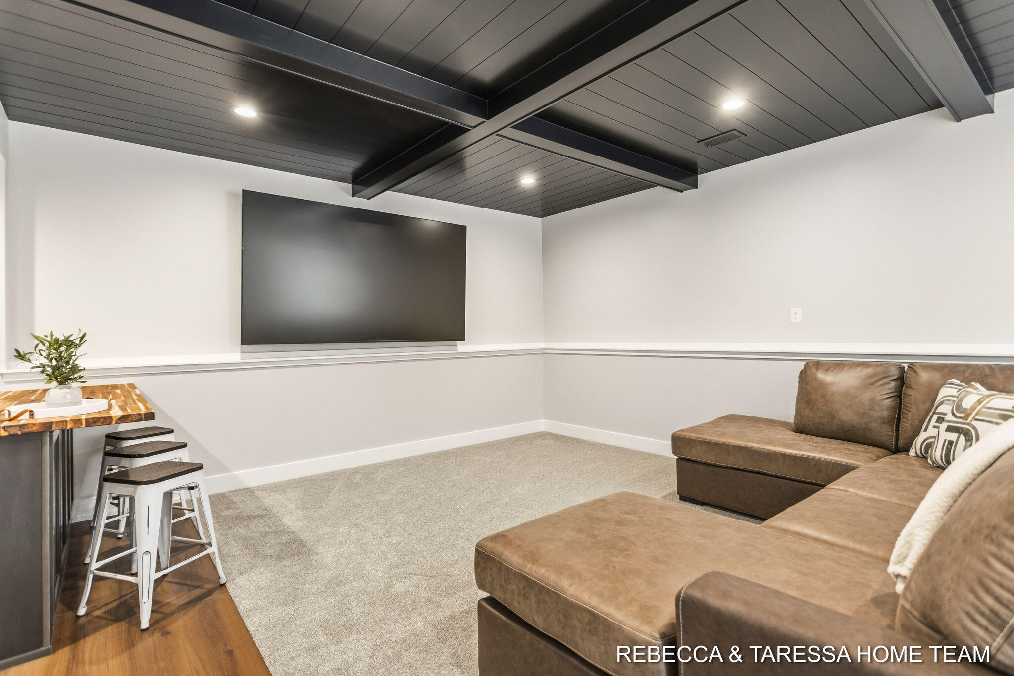 400 Sabine Drive 8