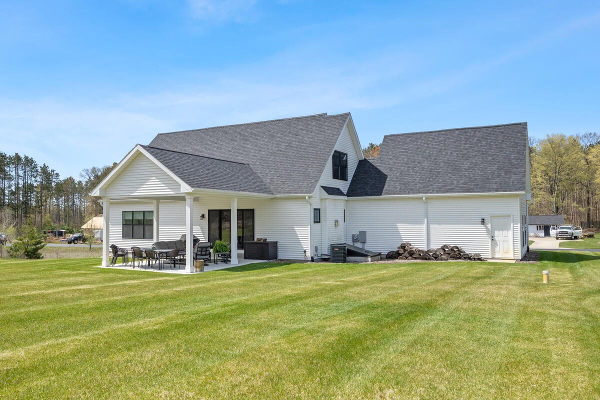 7834 Sandy Lane