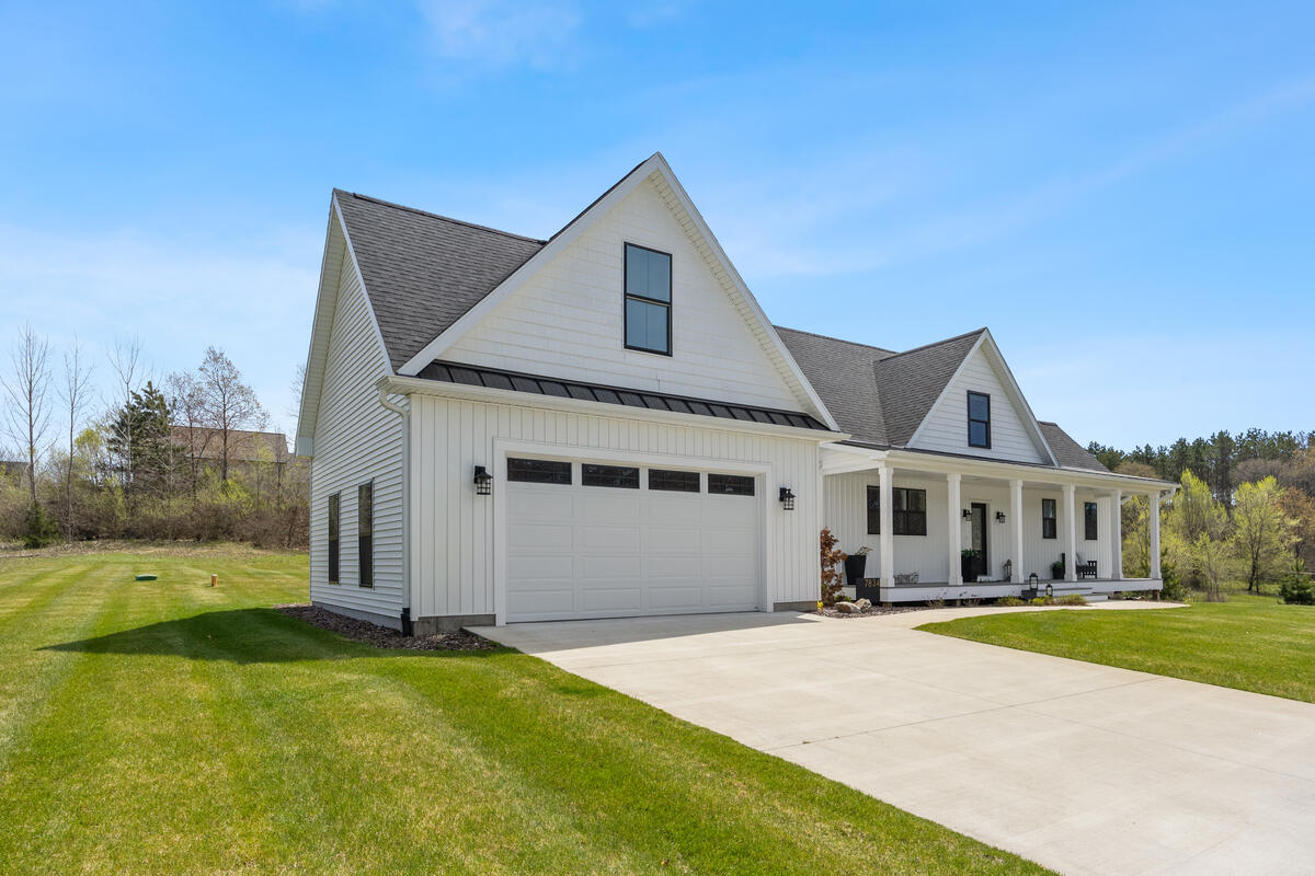 7834 Sandy Lane