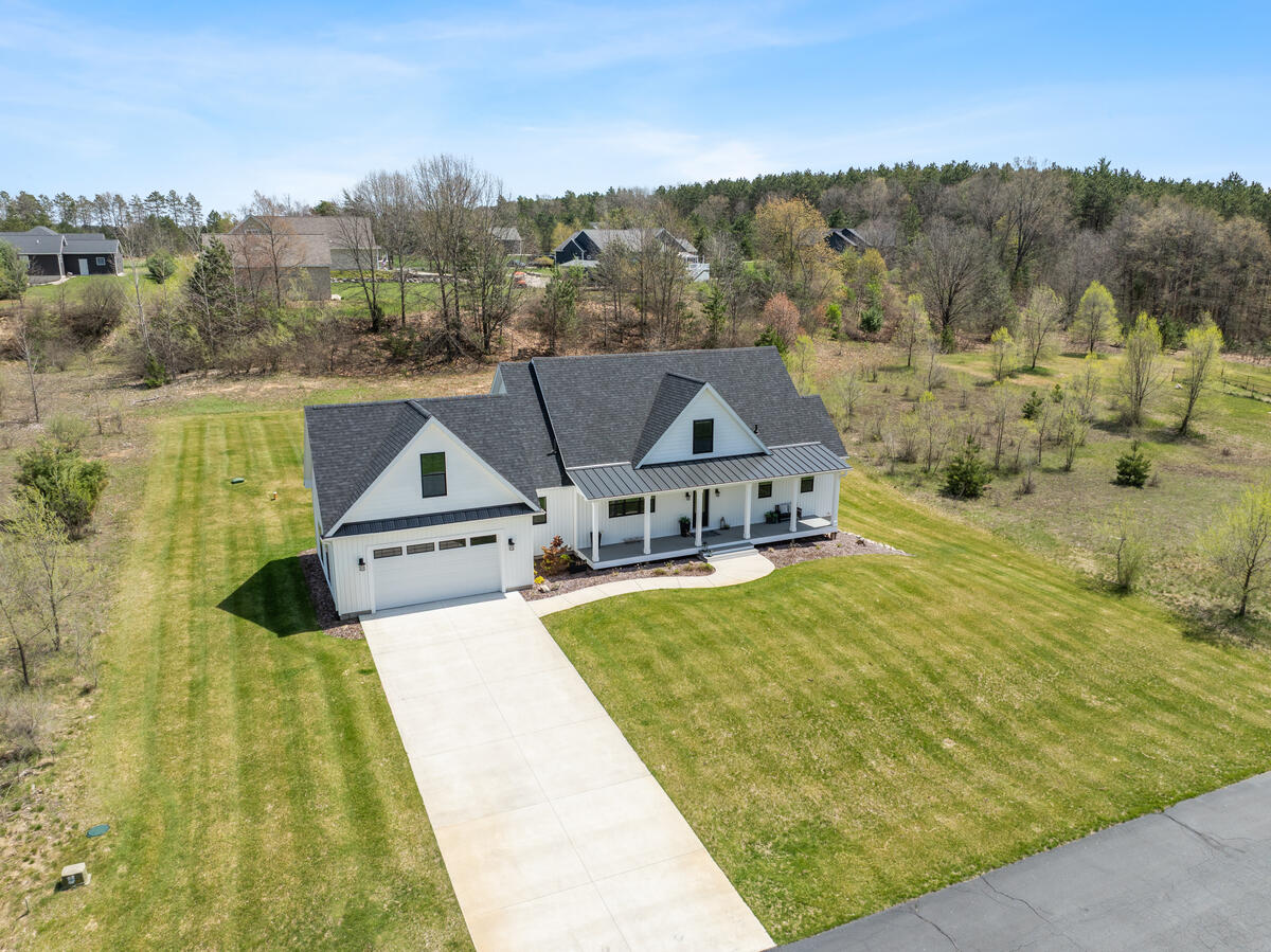 7834 Sandy Lane