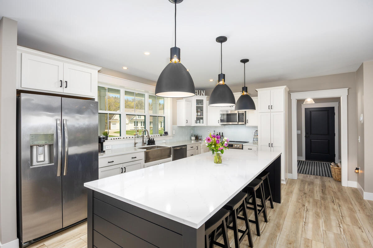 7834 Sandy Lane