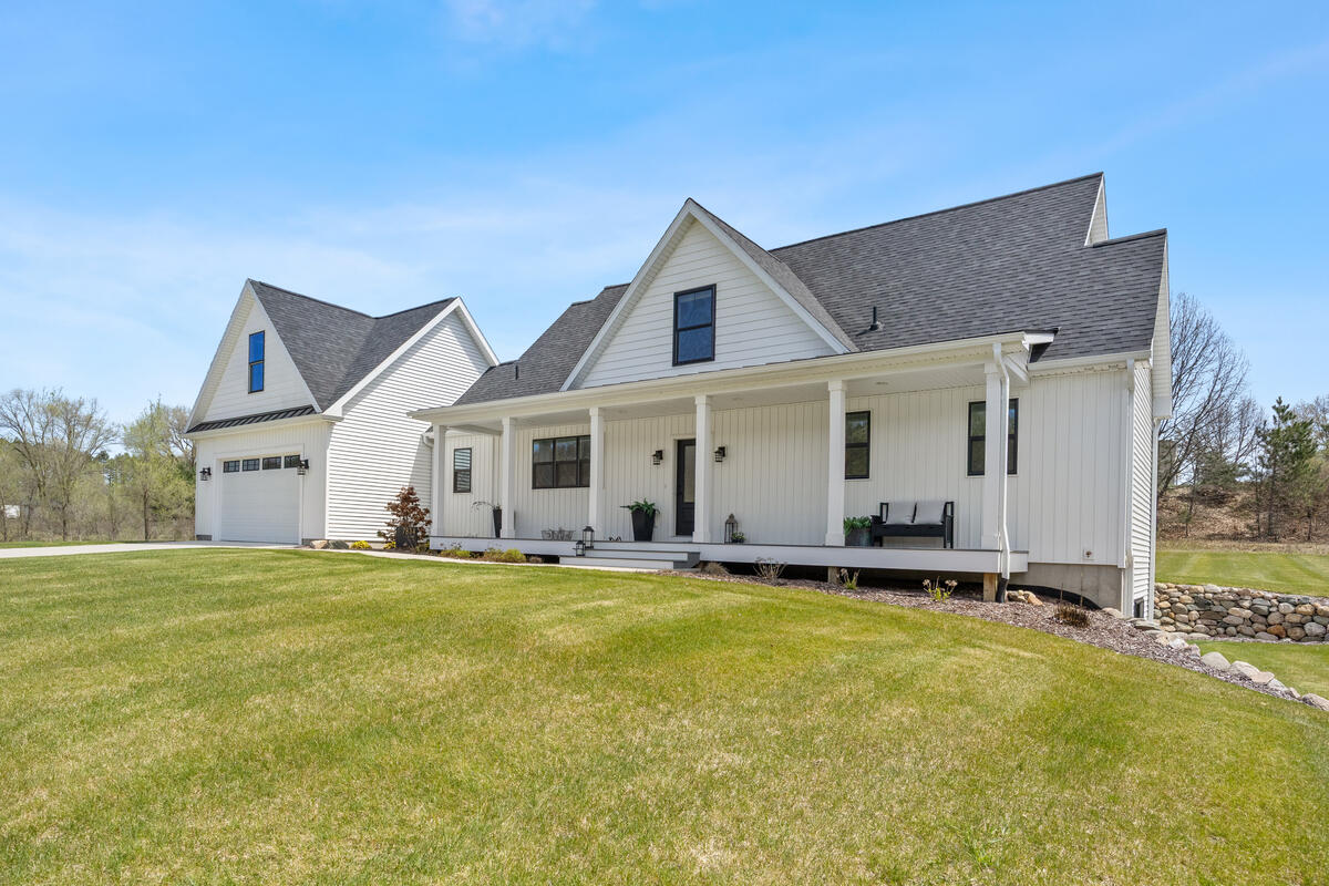 7834 Sandy Lane