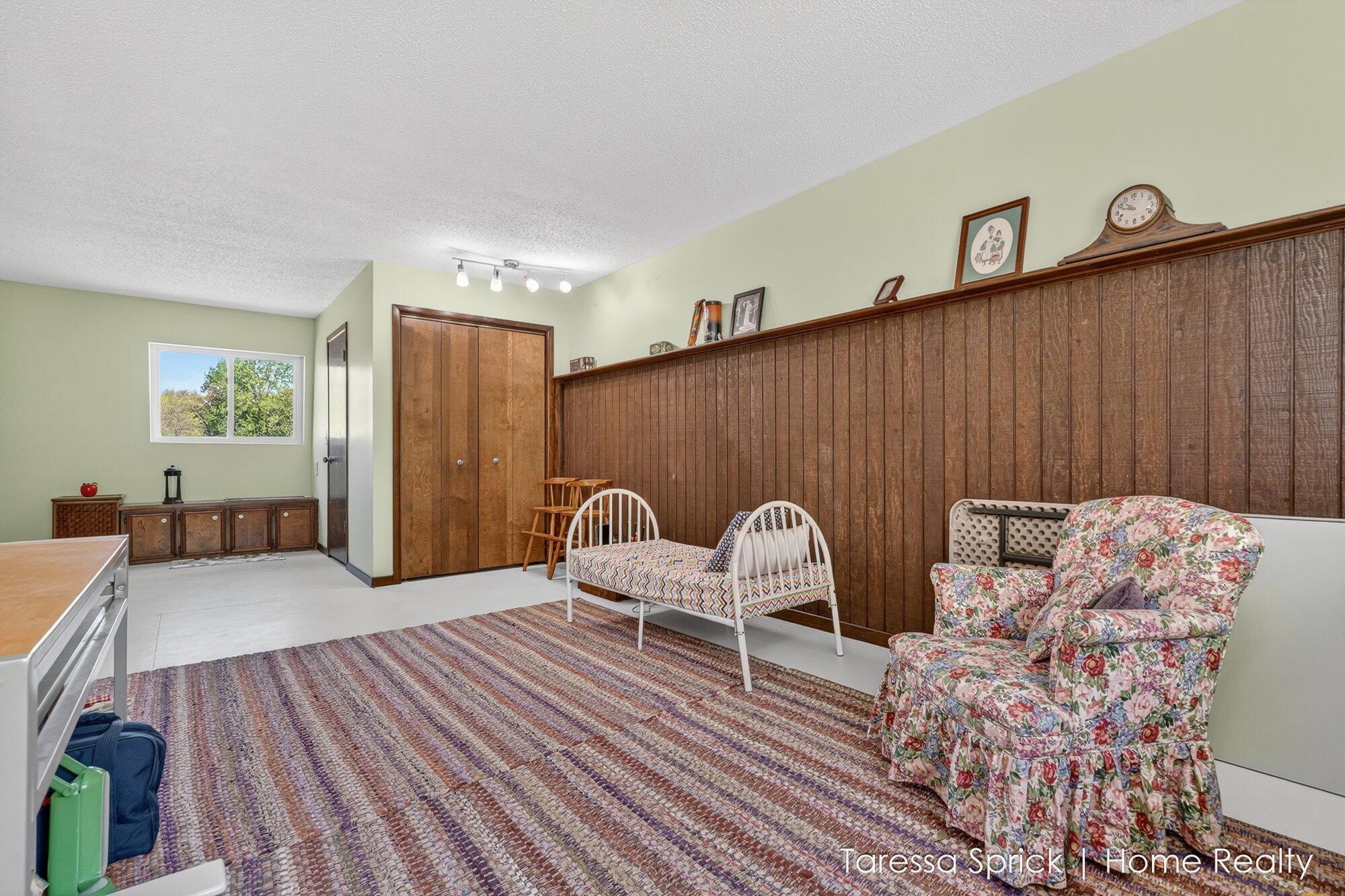 6375 Bauer Road