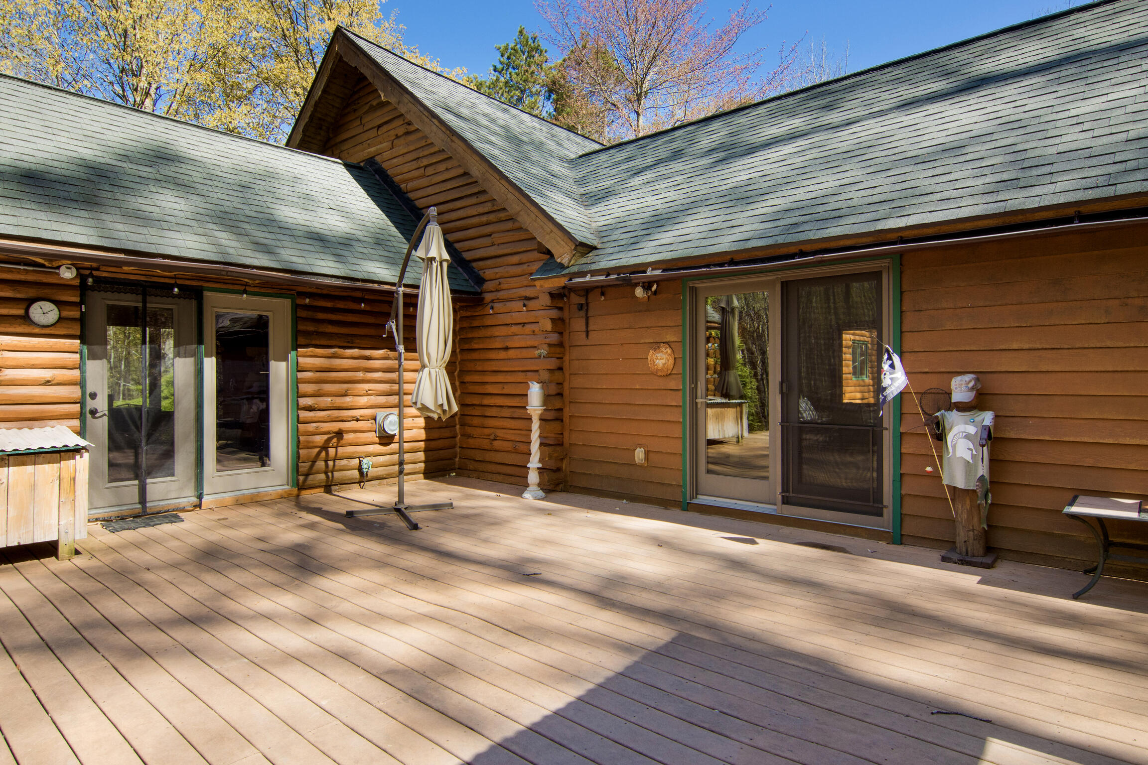 151 S Crestwood Drive