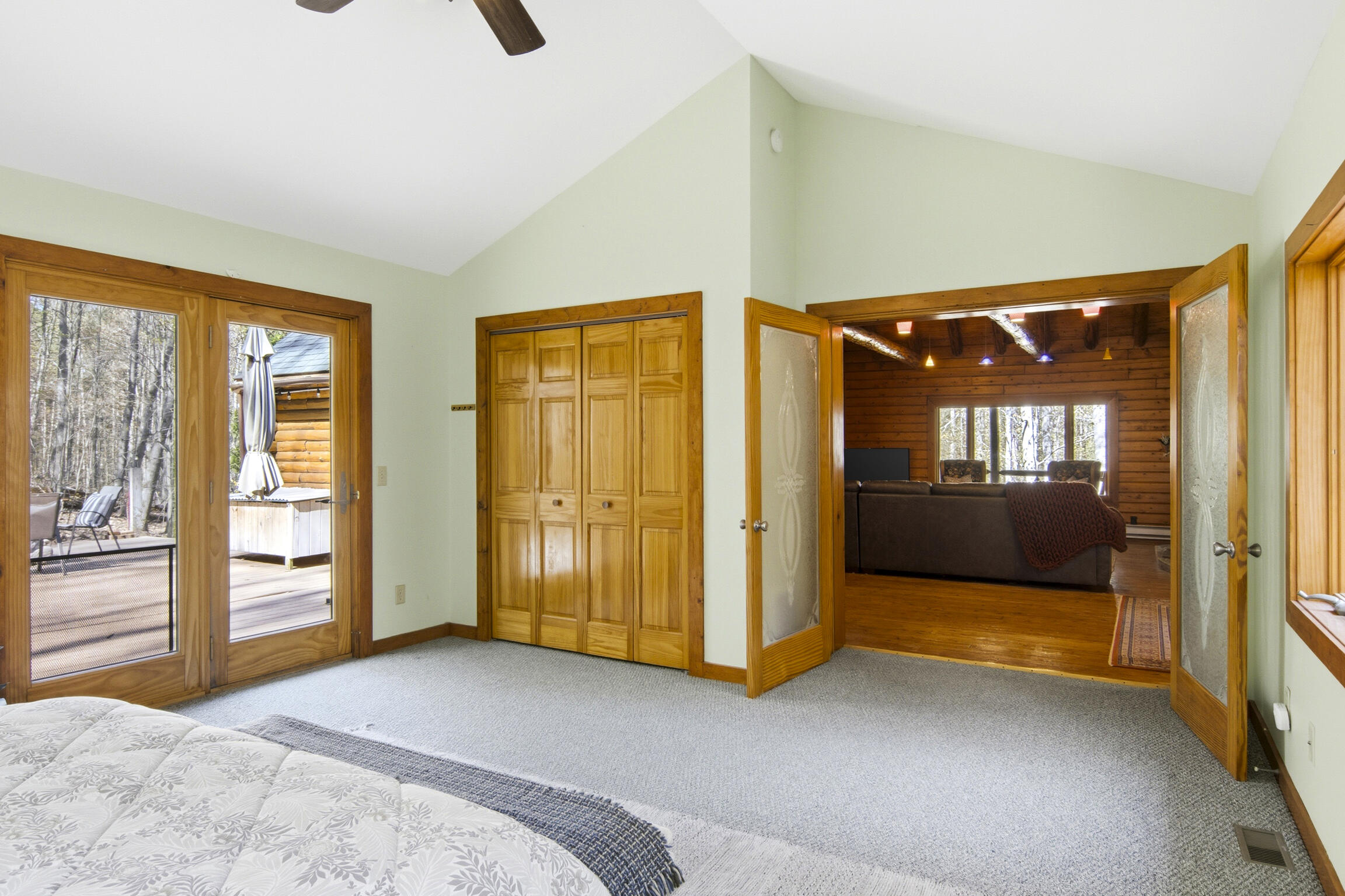 151 S Crestwood Drive