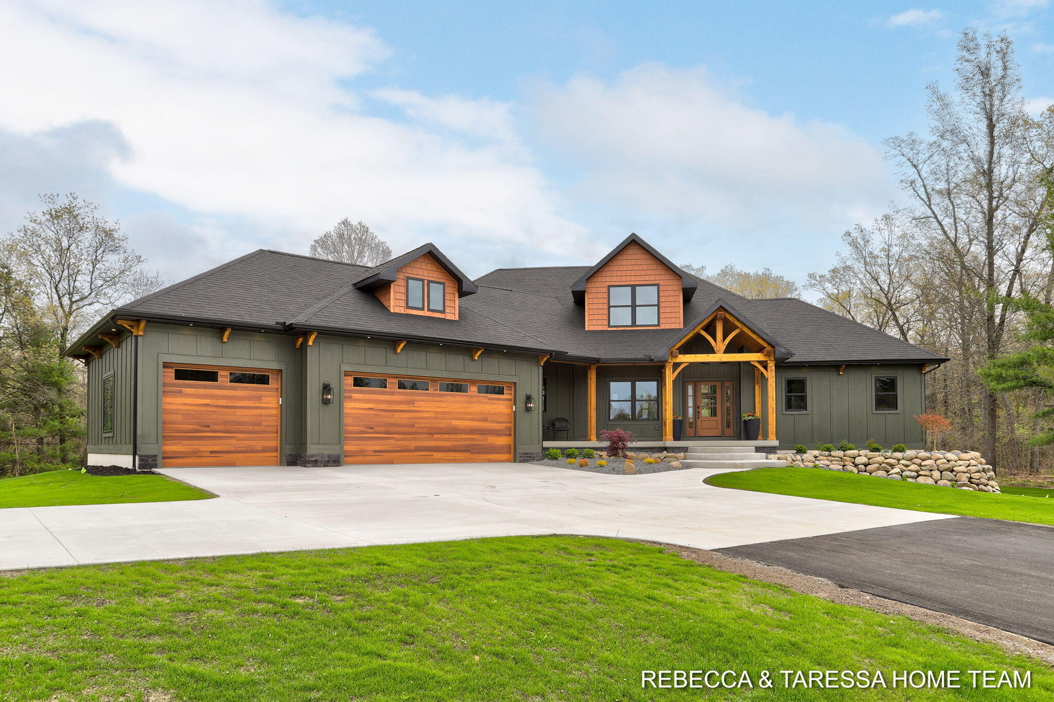 400 Sabine Drive 8