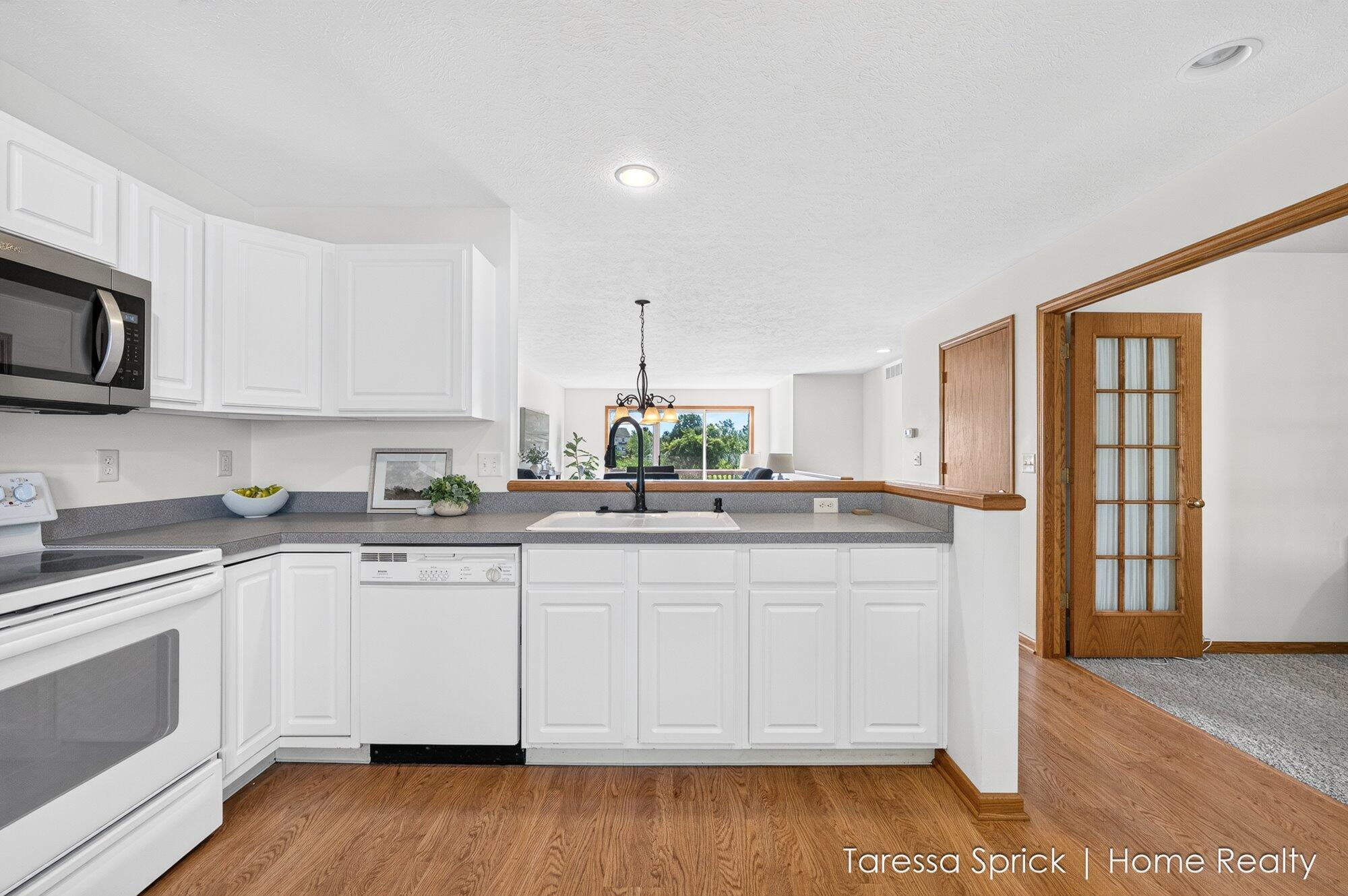1533 Castlemaine Drive