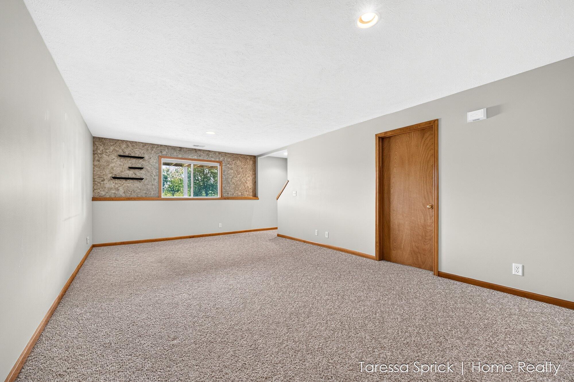 1533 Castlemaine Drive