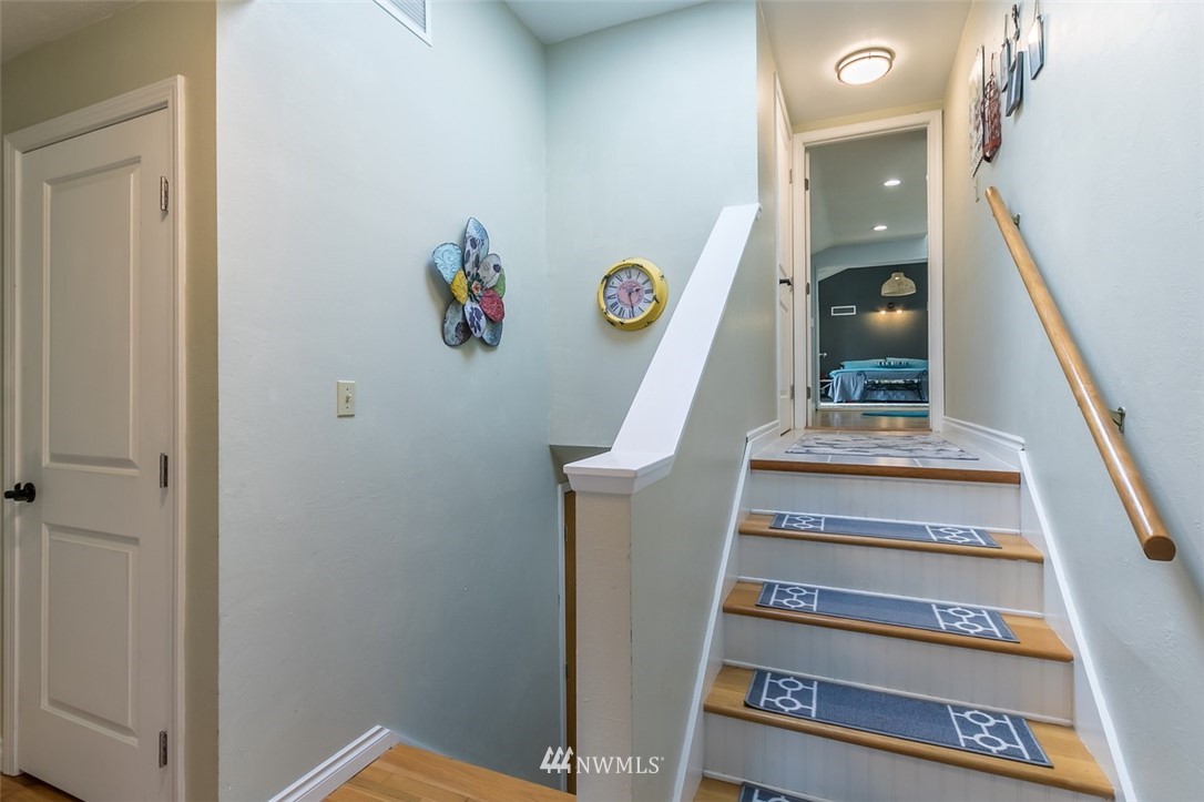 2130 N Bennett Street , -2914