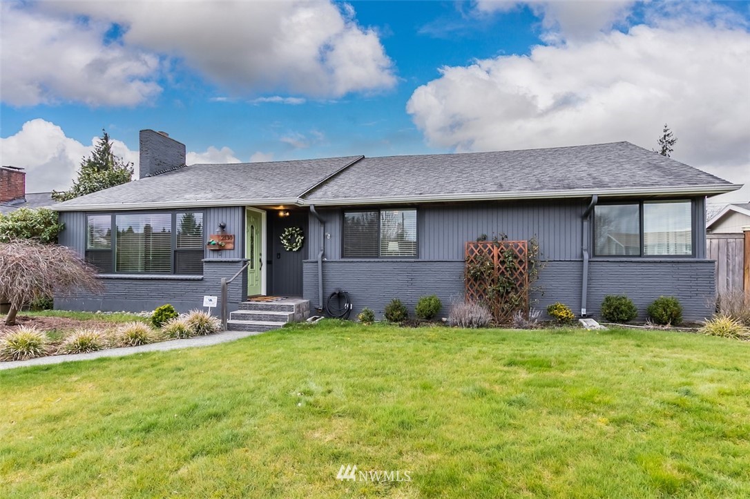 2130 N Bennett Street , -2914