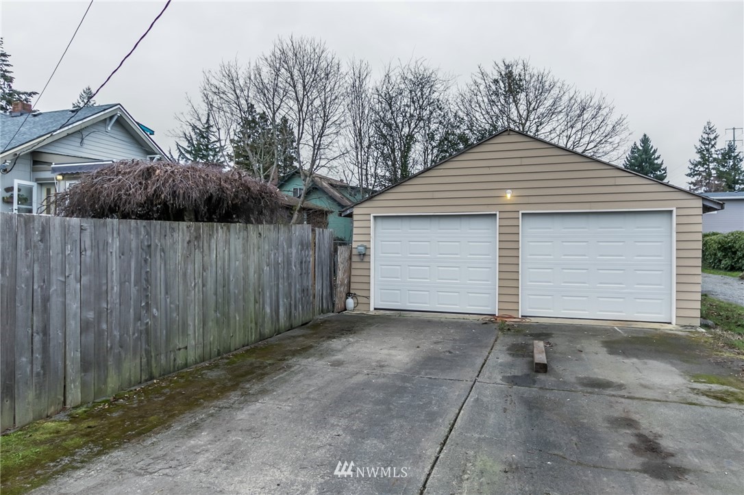 4601 N 19th Street , -3817