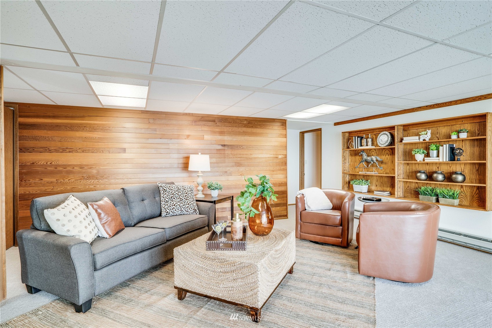 5624 Green Hills Avenue NE