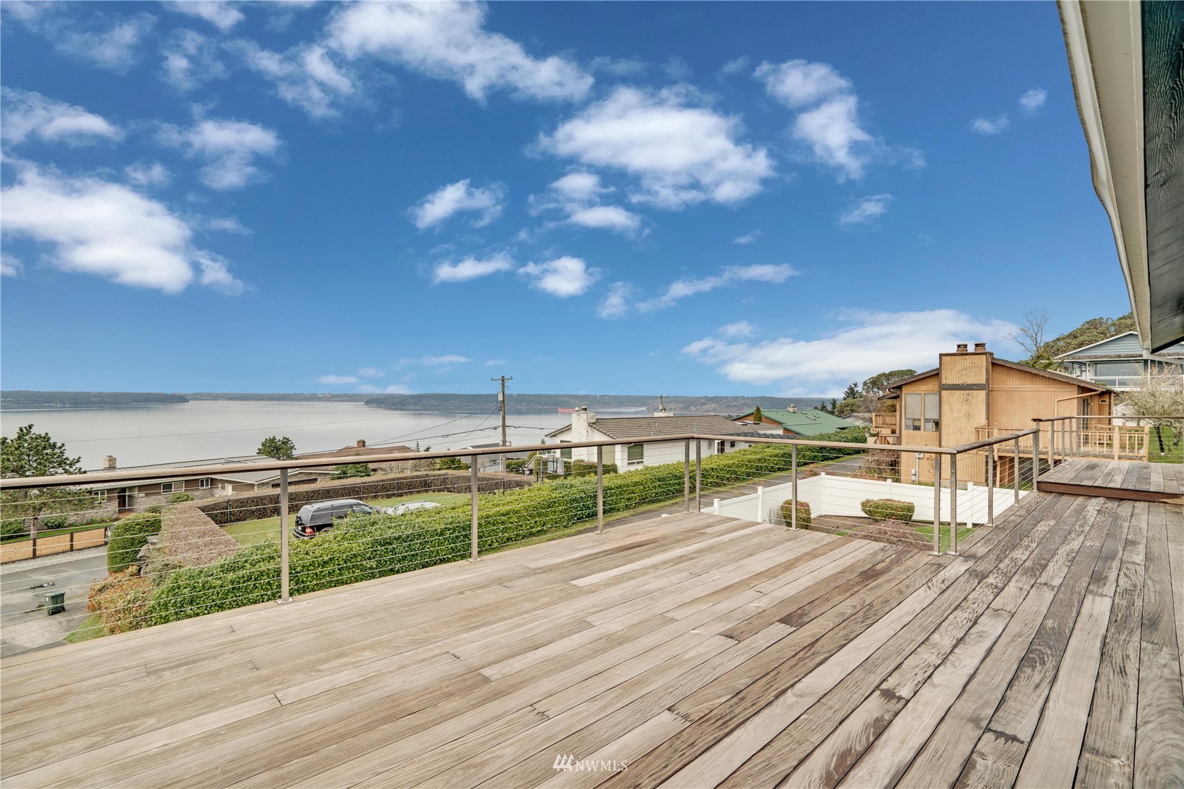 5624 Green Hills Avenue NE