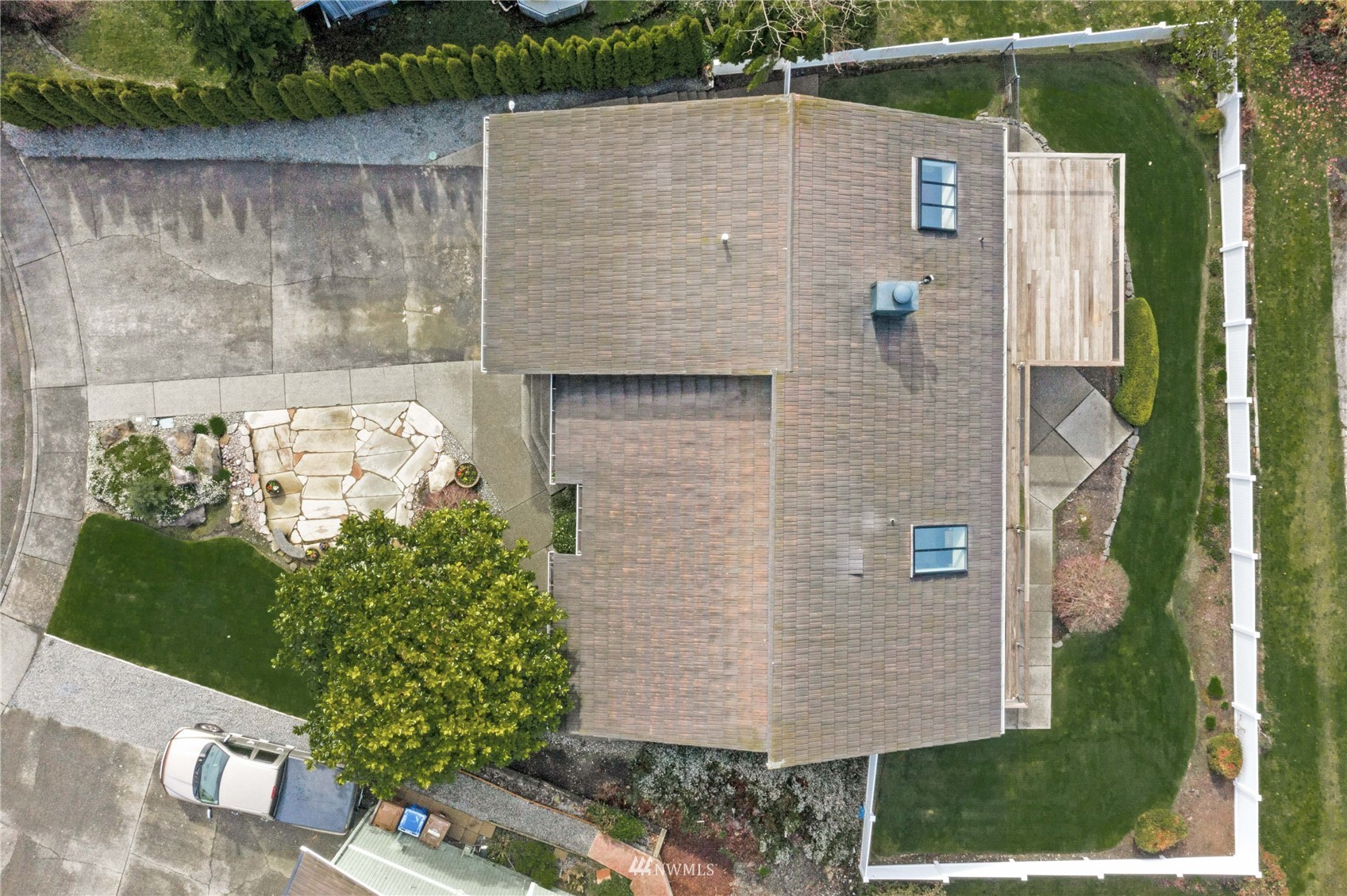 5624 Green Hills Avenue NE