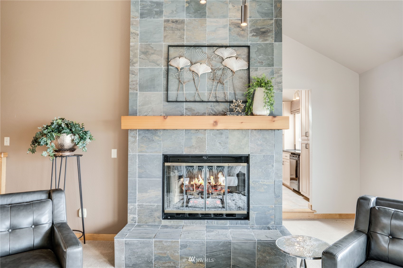 5624 Green Hills Avenue NE